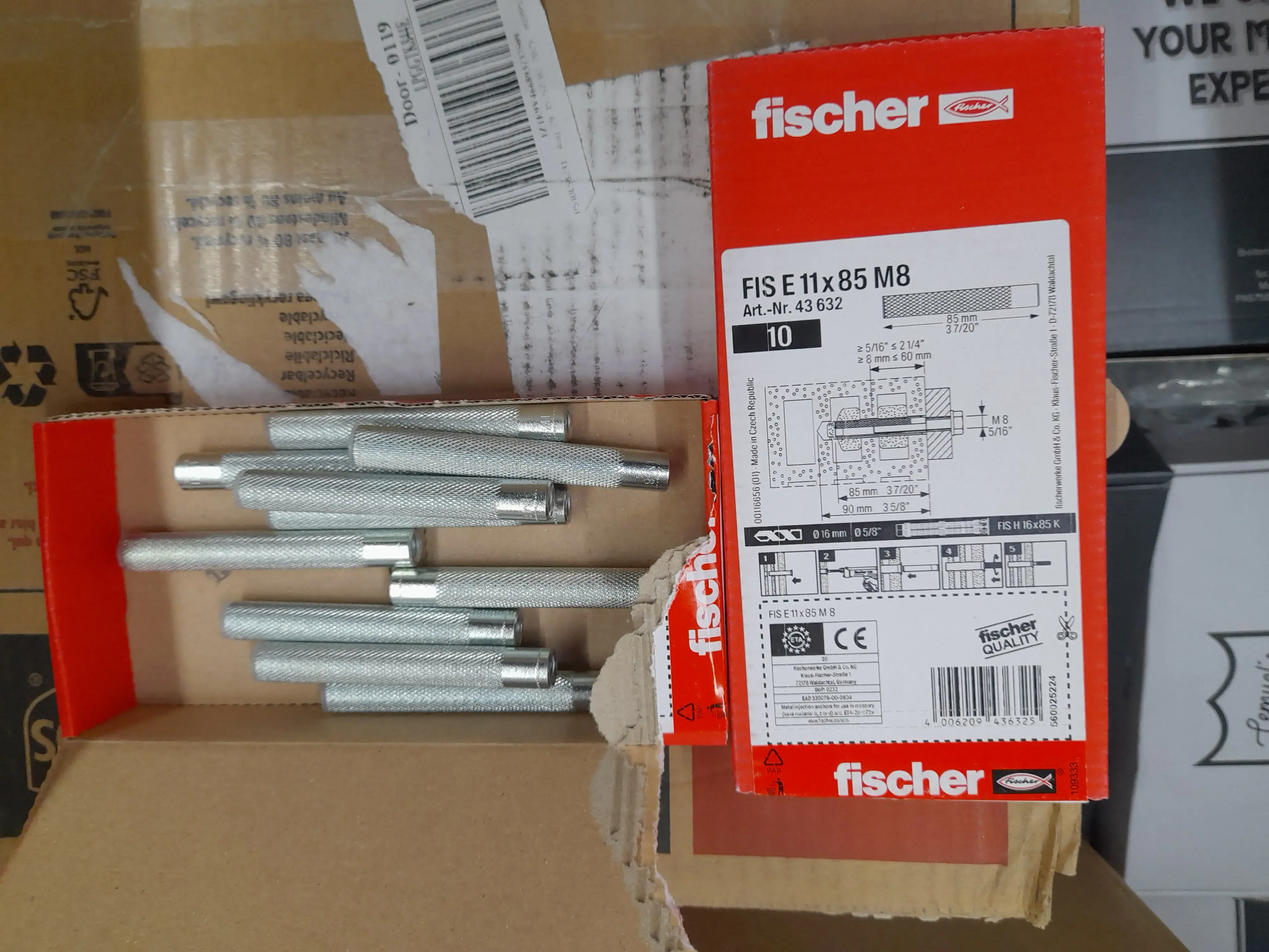 74x Fischer Internal Threaded Sockets
