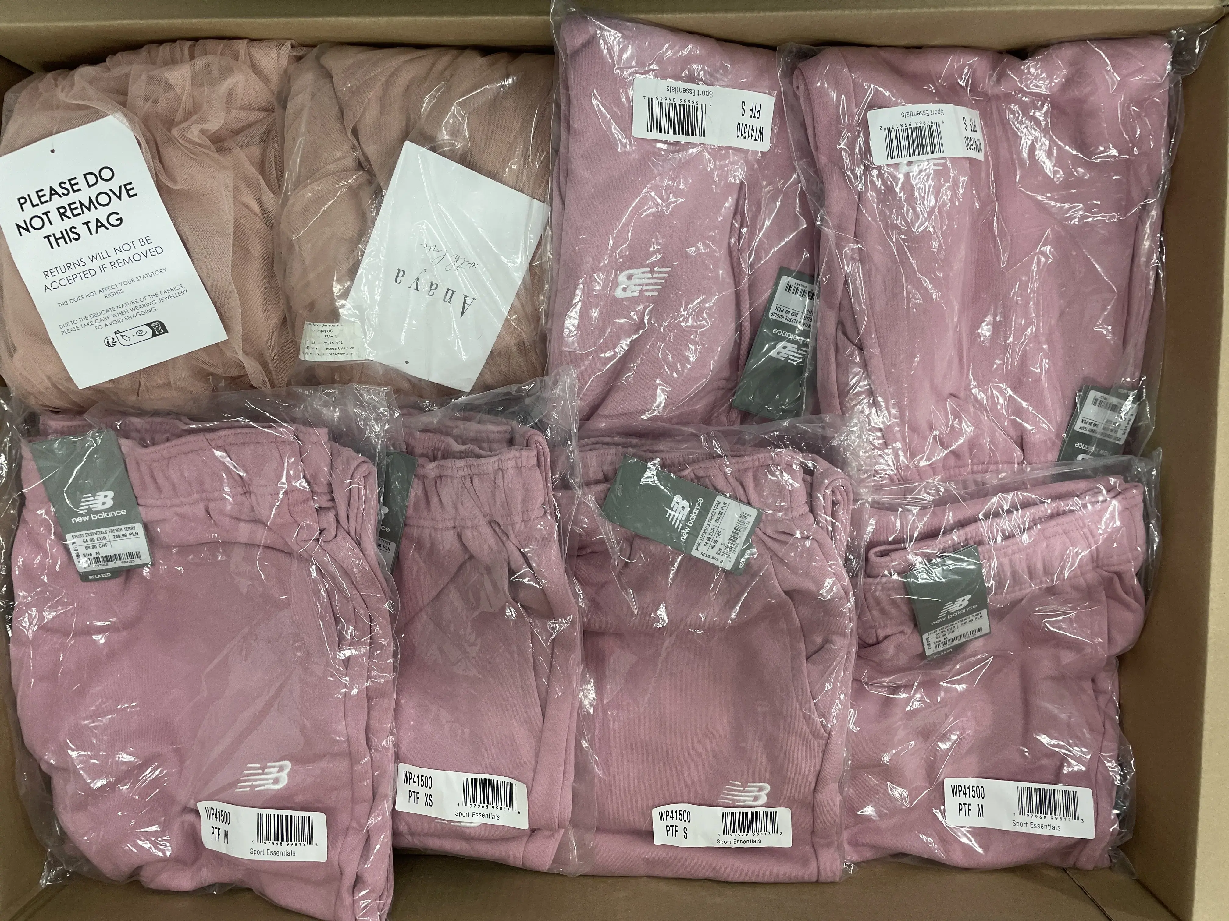 8x New Balance Sweatpants