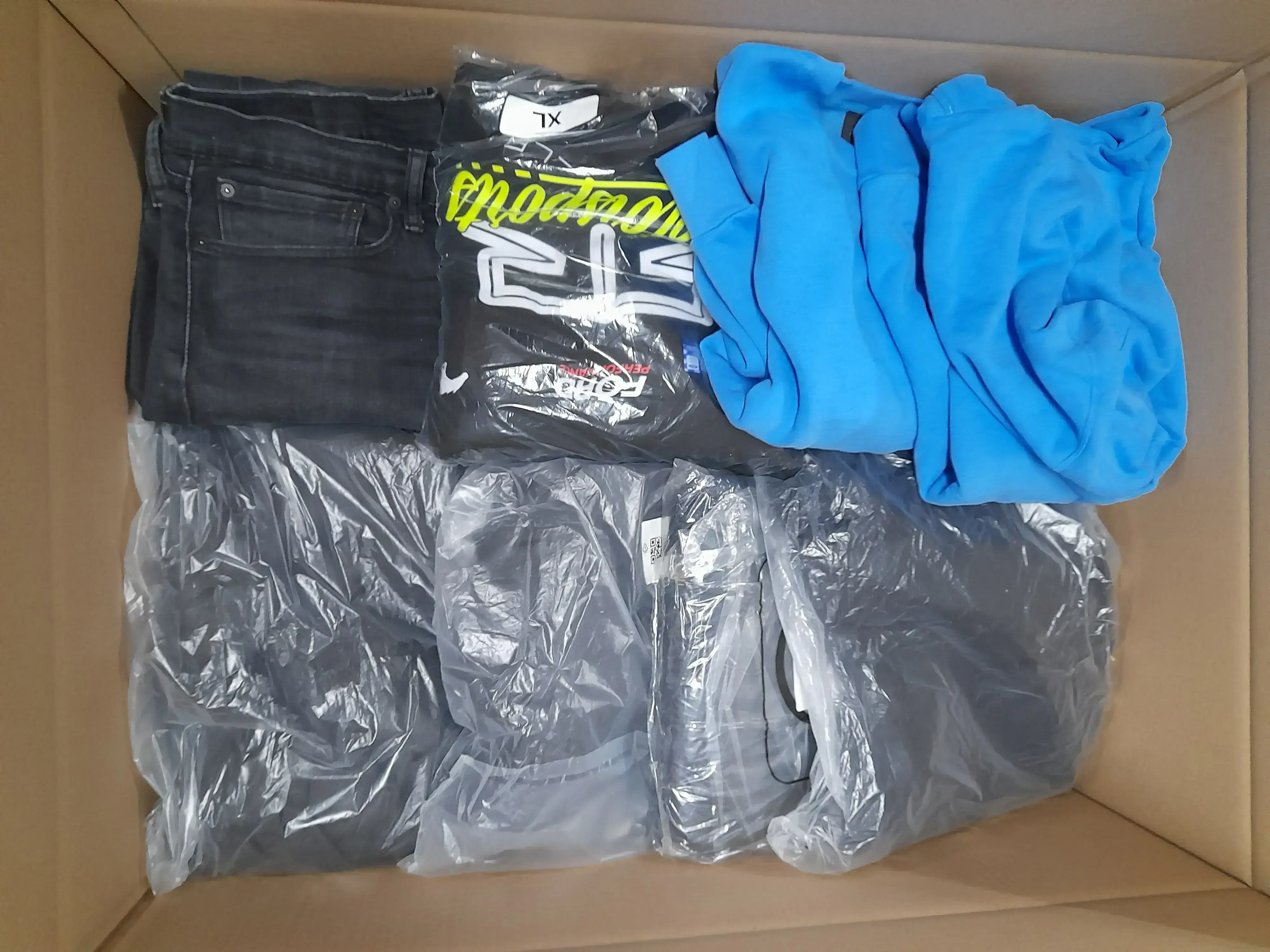 8x (Jeans, Shirts and more)