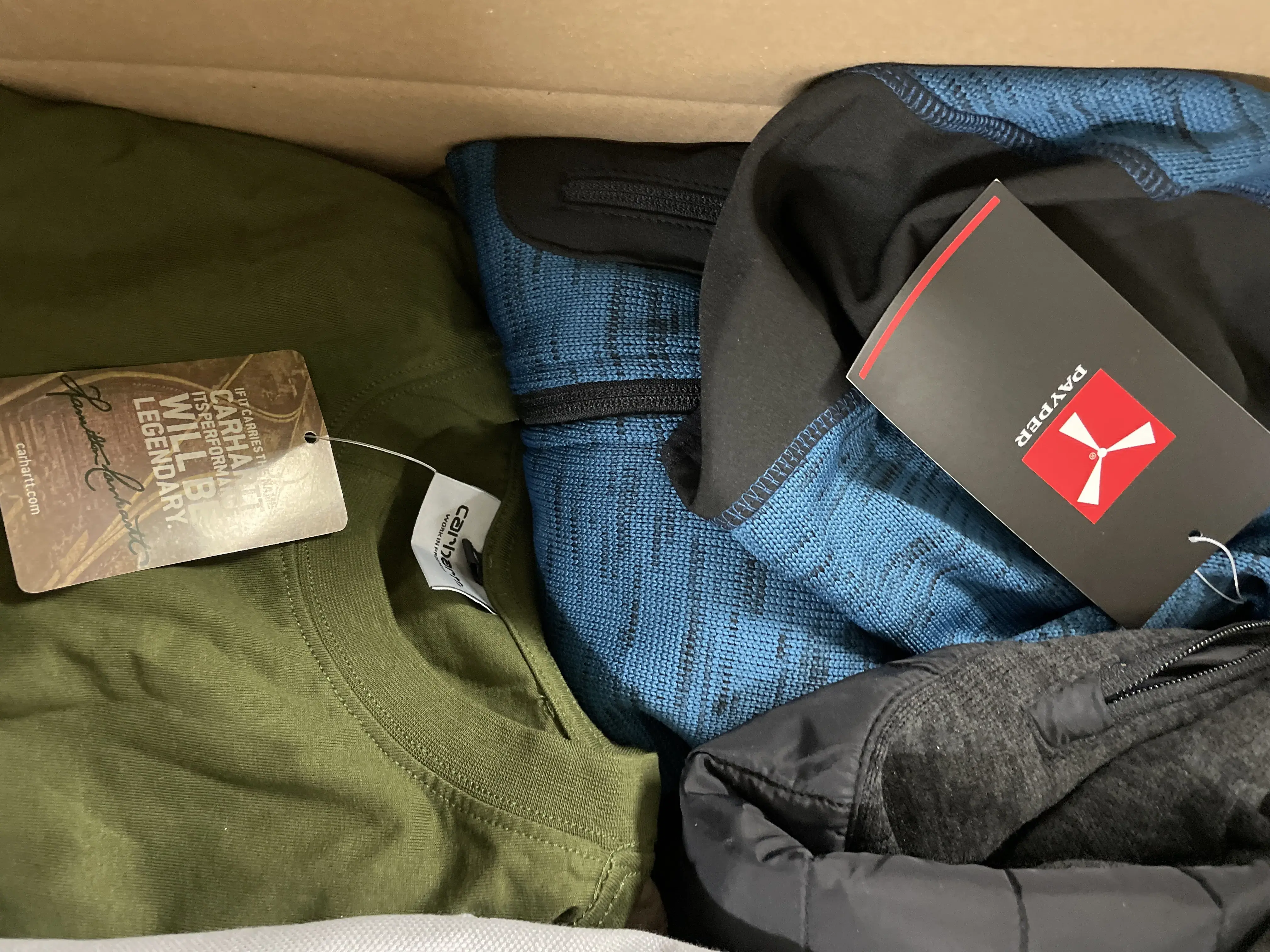 Payper Jacket, Carhartt T-shirt and more