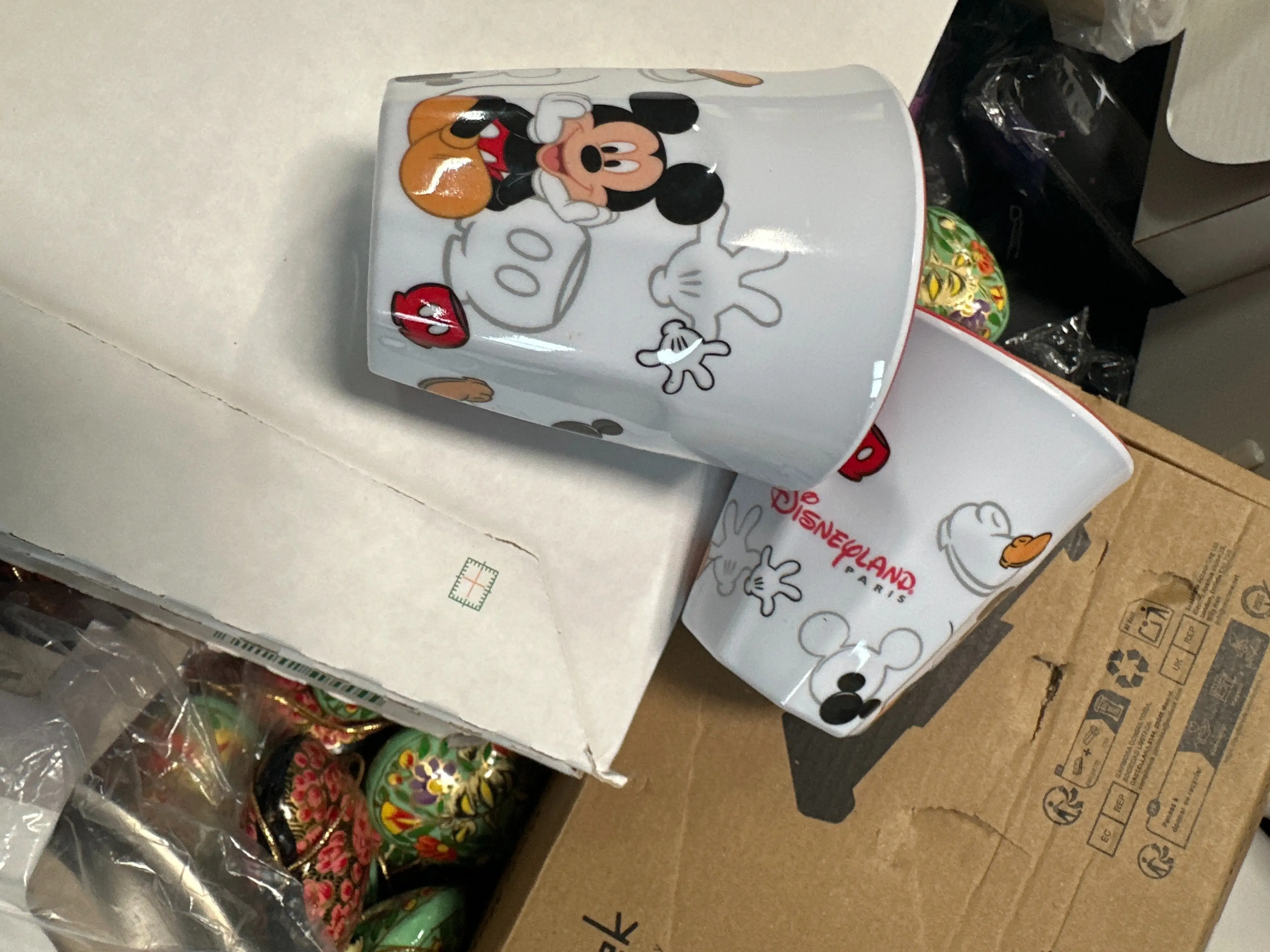 2x Disneyland Paris Tassen