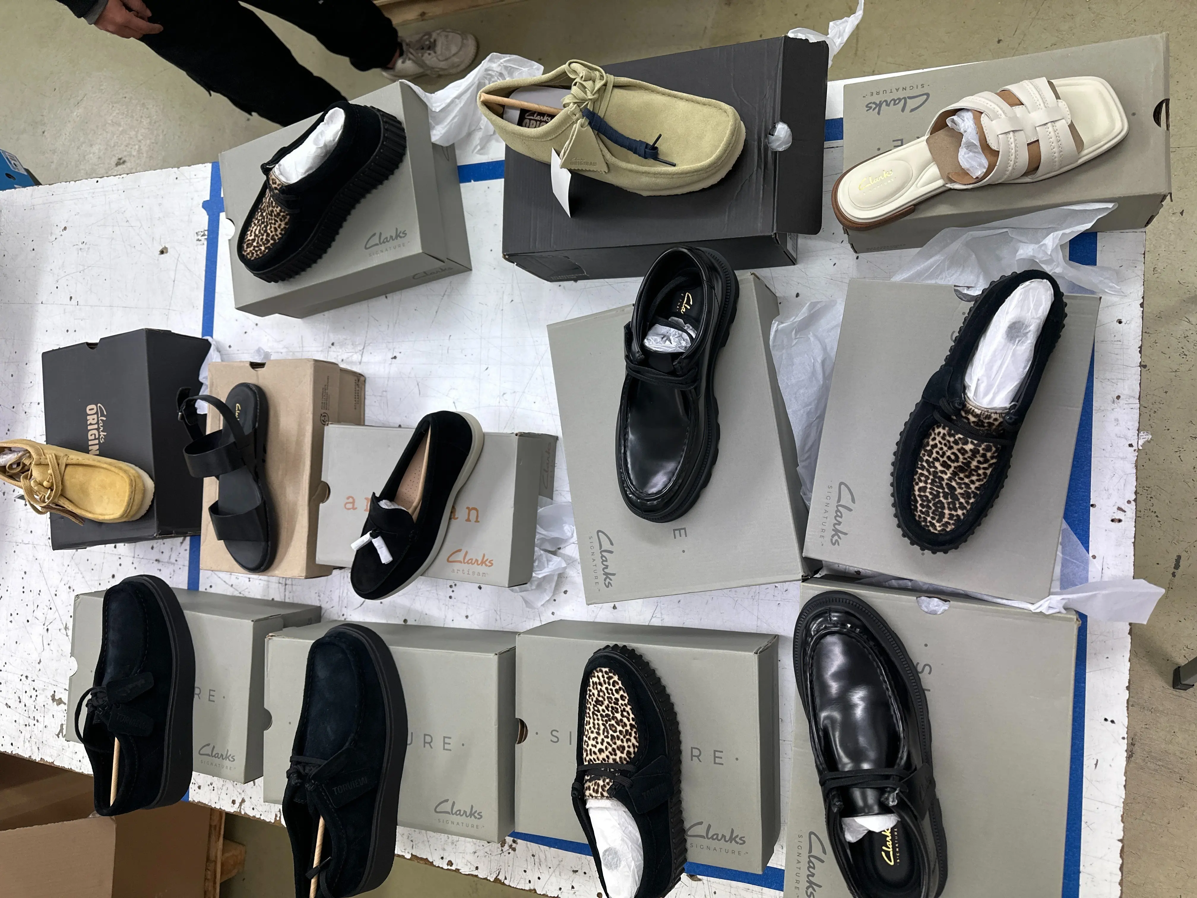 12x (Clarks Schuhe, Sandalen und mehr)