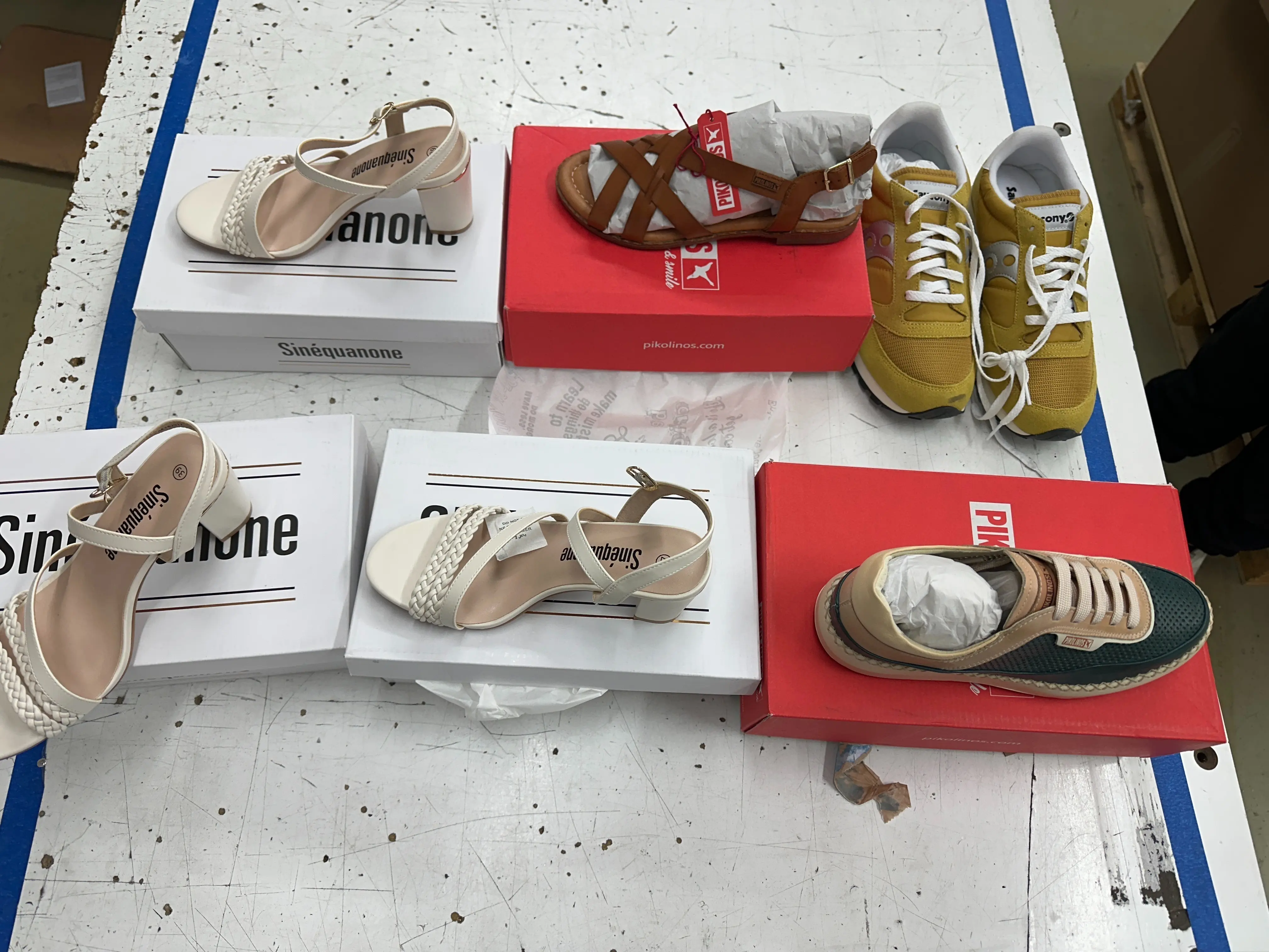 6x (Sandalen, Turnschuhe, Schuhe und mehr)