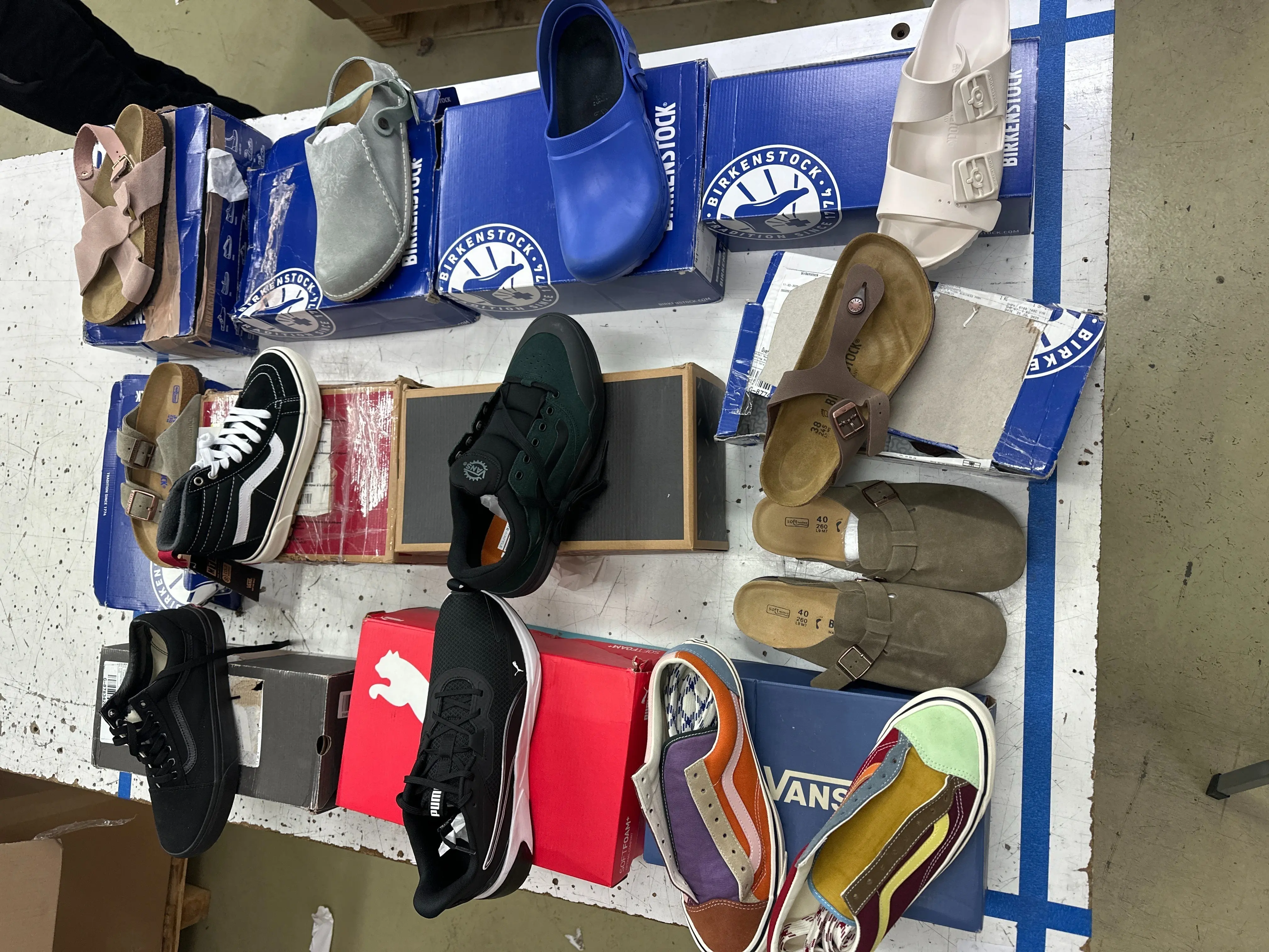 12x (Vans, Puma, Birkenstock Sandalen, Schuhe und mehr)