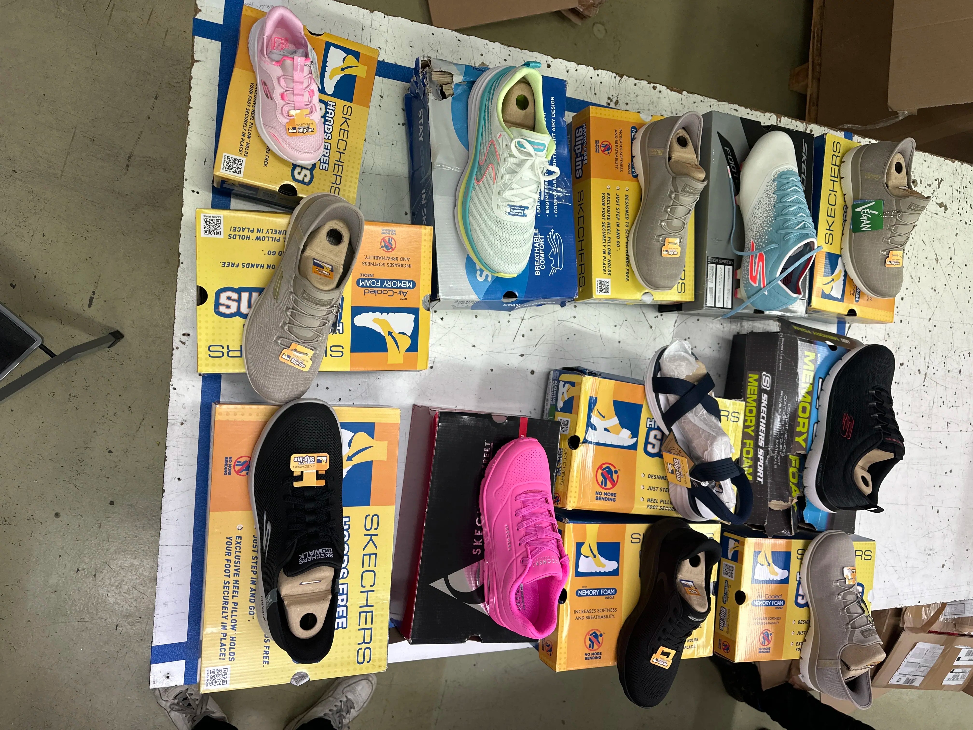 12x (Sketcher, Geox Schuhe, Sandalen und mehr)