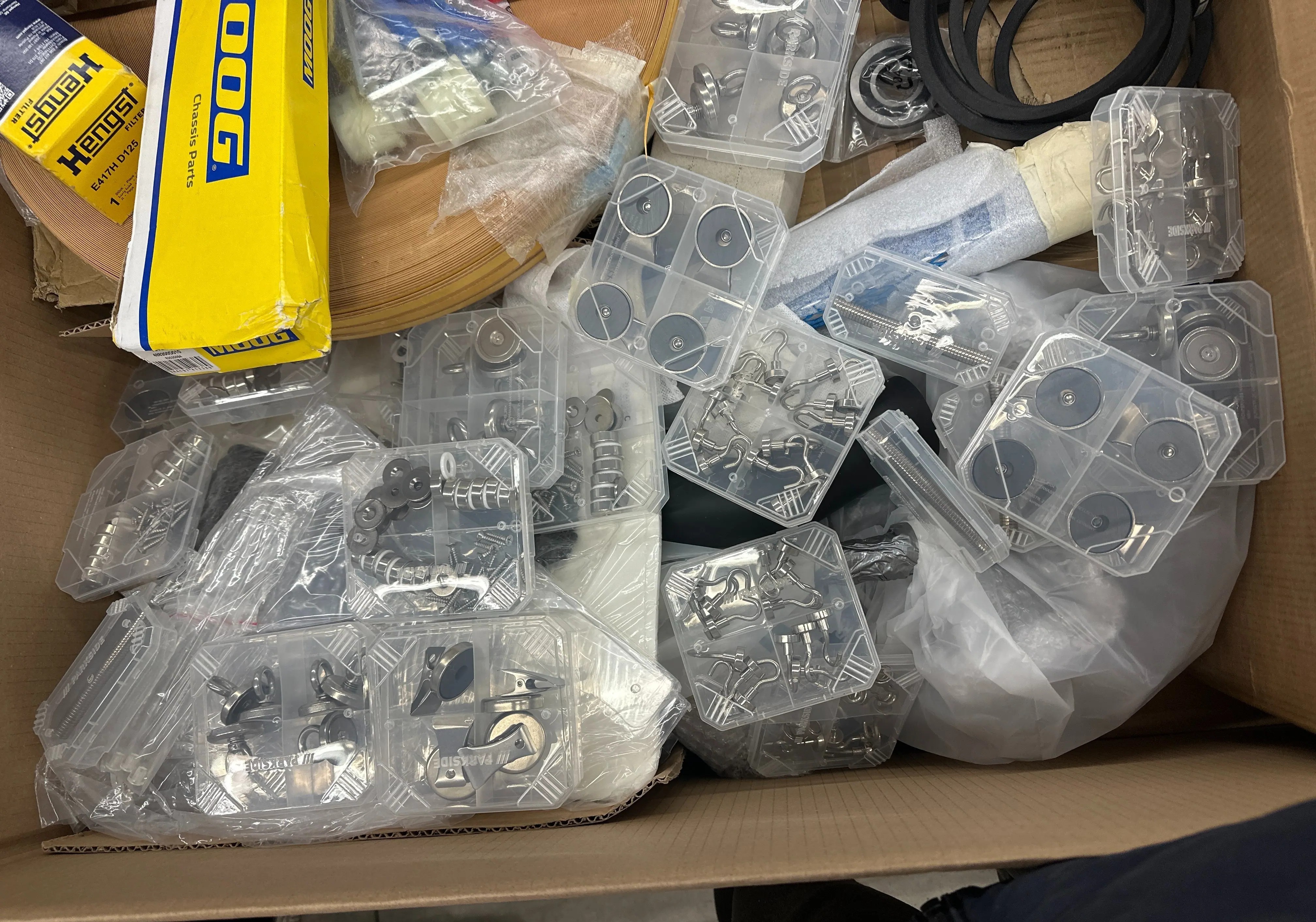 Magnetische Haltezubehörteile