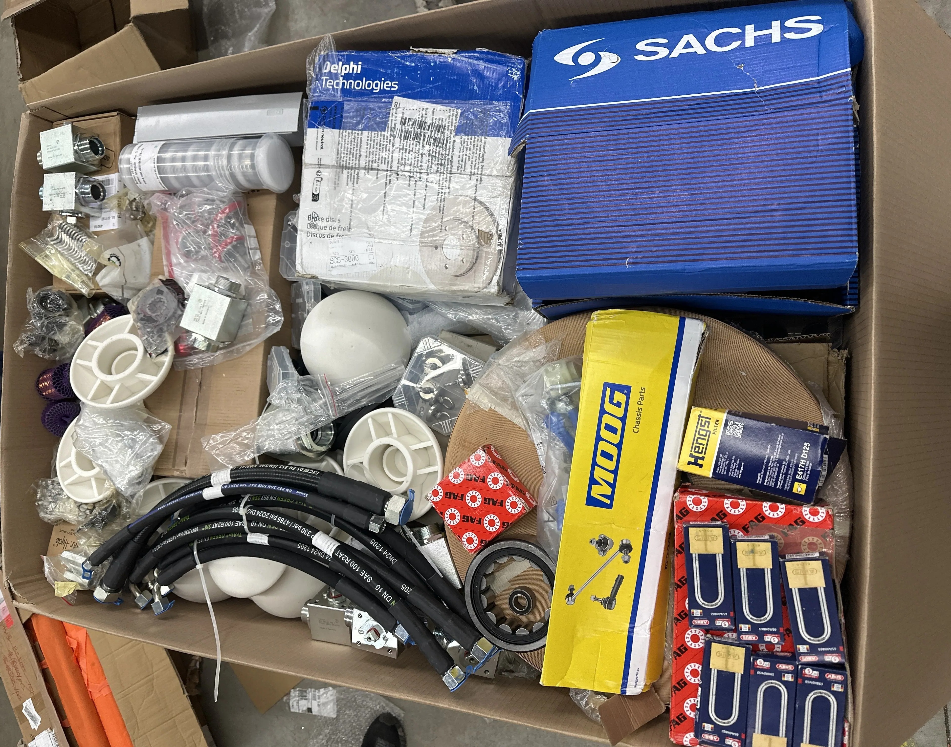 MOOG-Fahrwerksteile, Hengst-Filter, Sachs-Teile, Delphi Technologies-Teile, Schläuche, Lager, Ventile, Federn, Filter