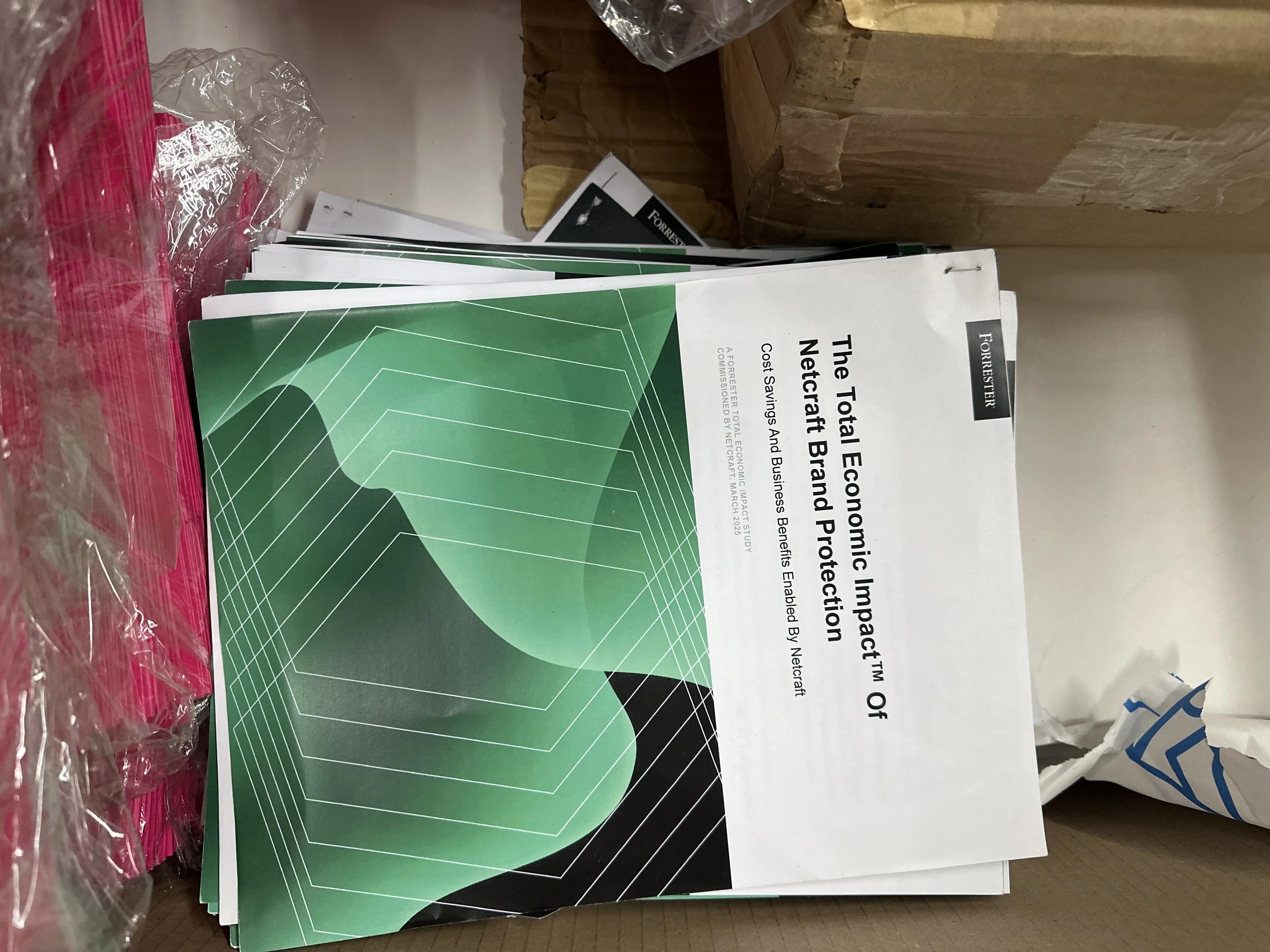 Forrester Broschüren Bücher