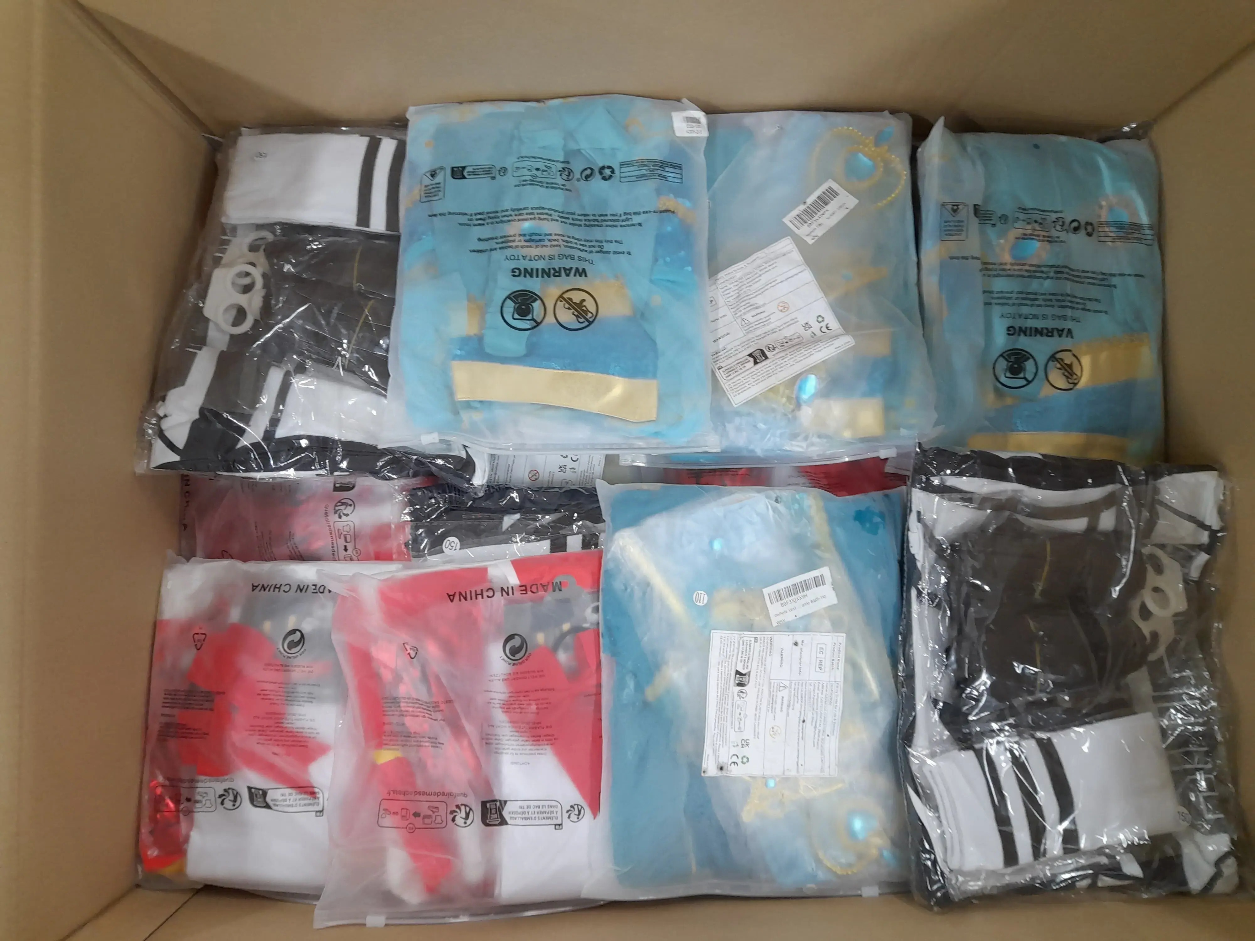 Kleidung in Größe 34x