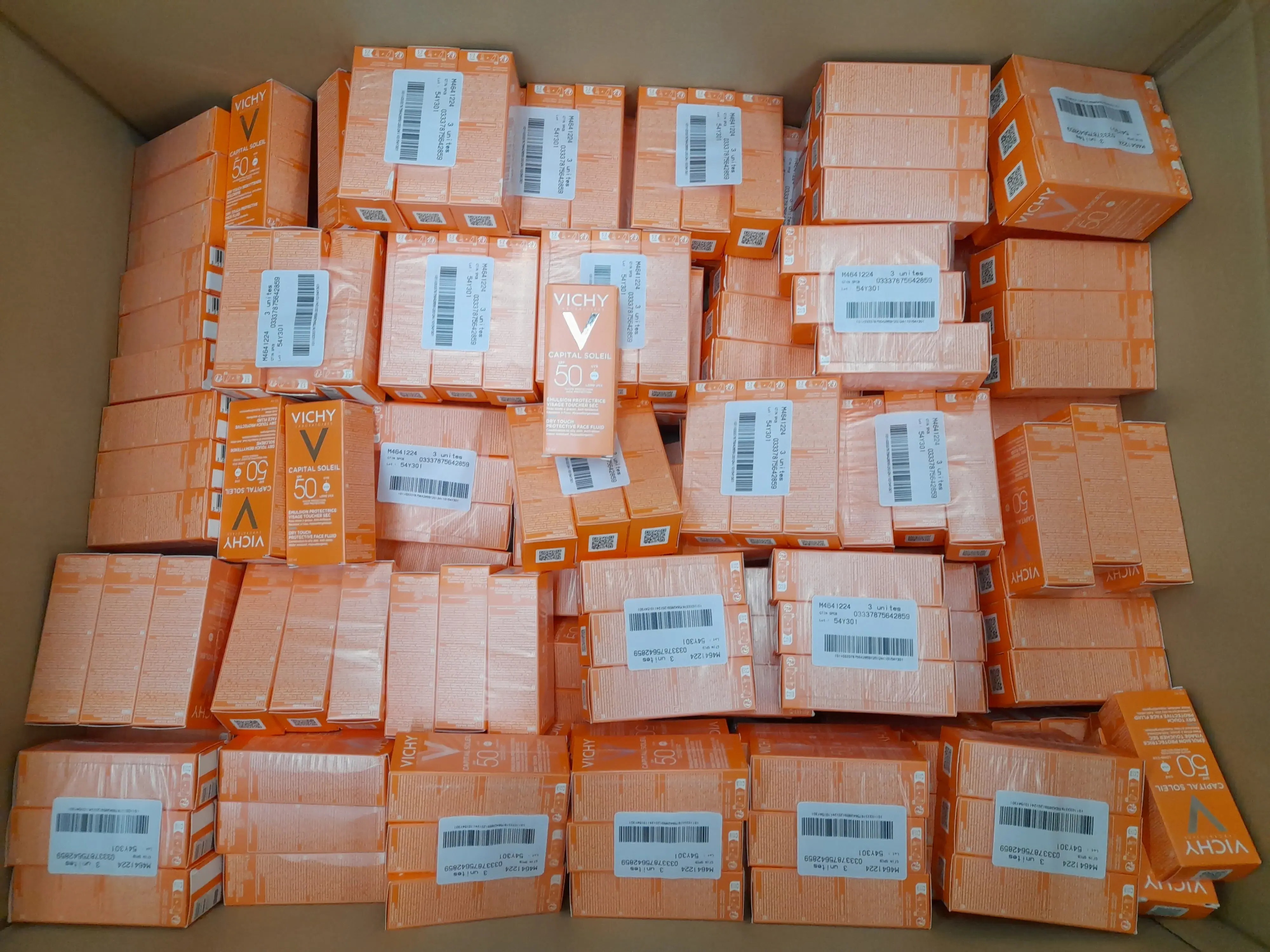 236x Vichy Capital Soleil Cremes