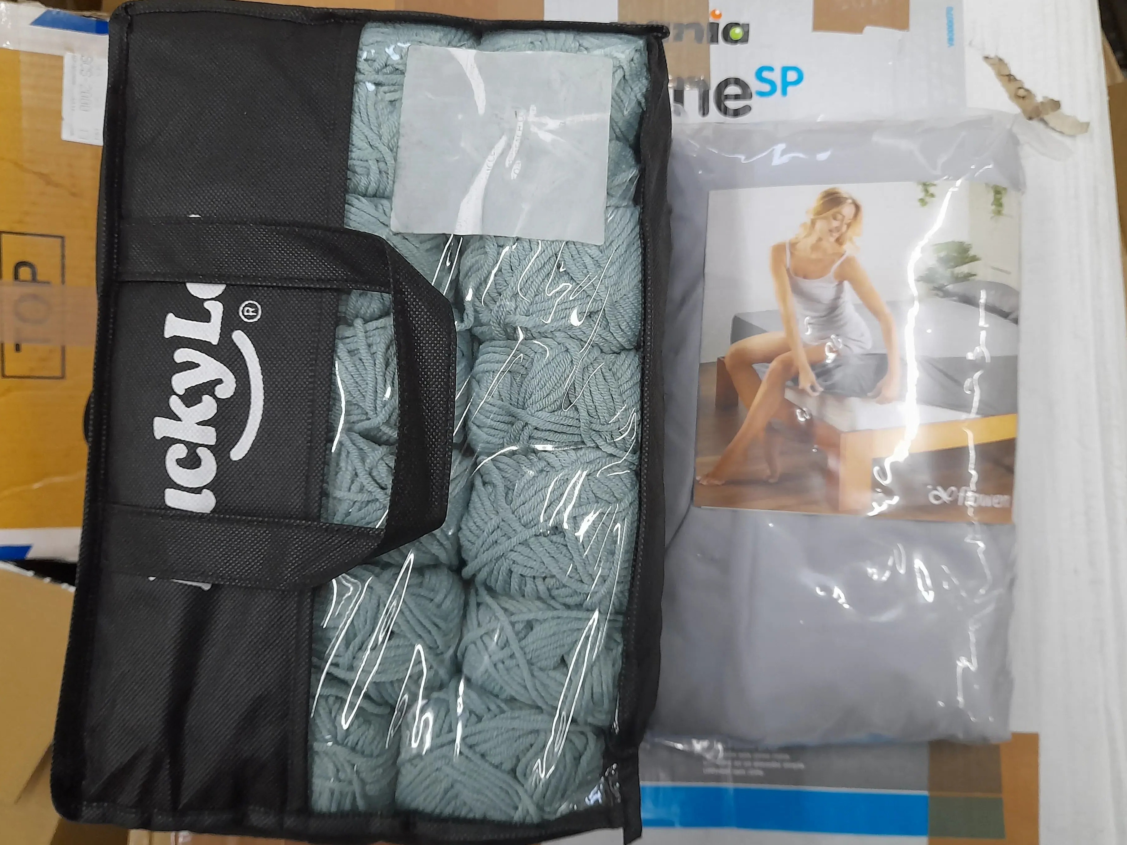 Bedding Set & LuckyLove Yarn