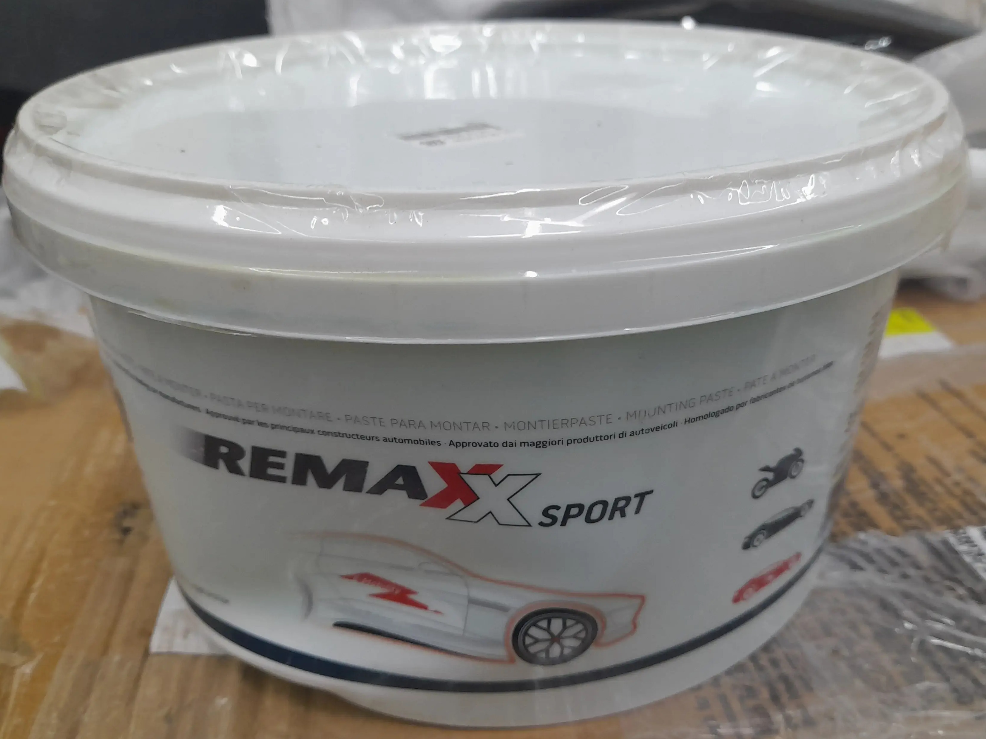 4x Remaxx Mounting Paste