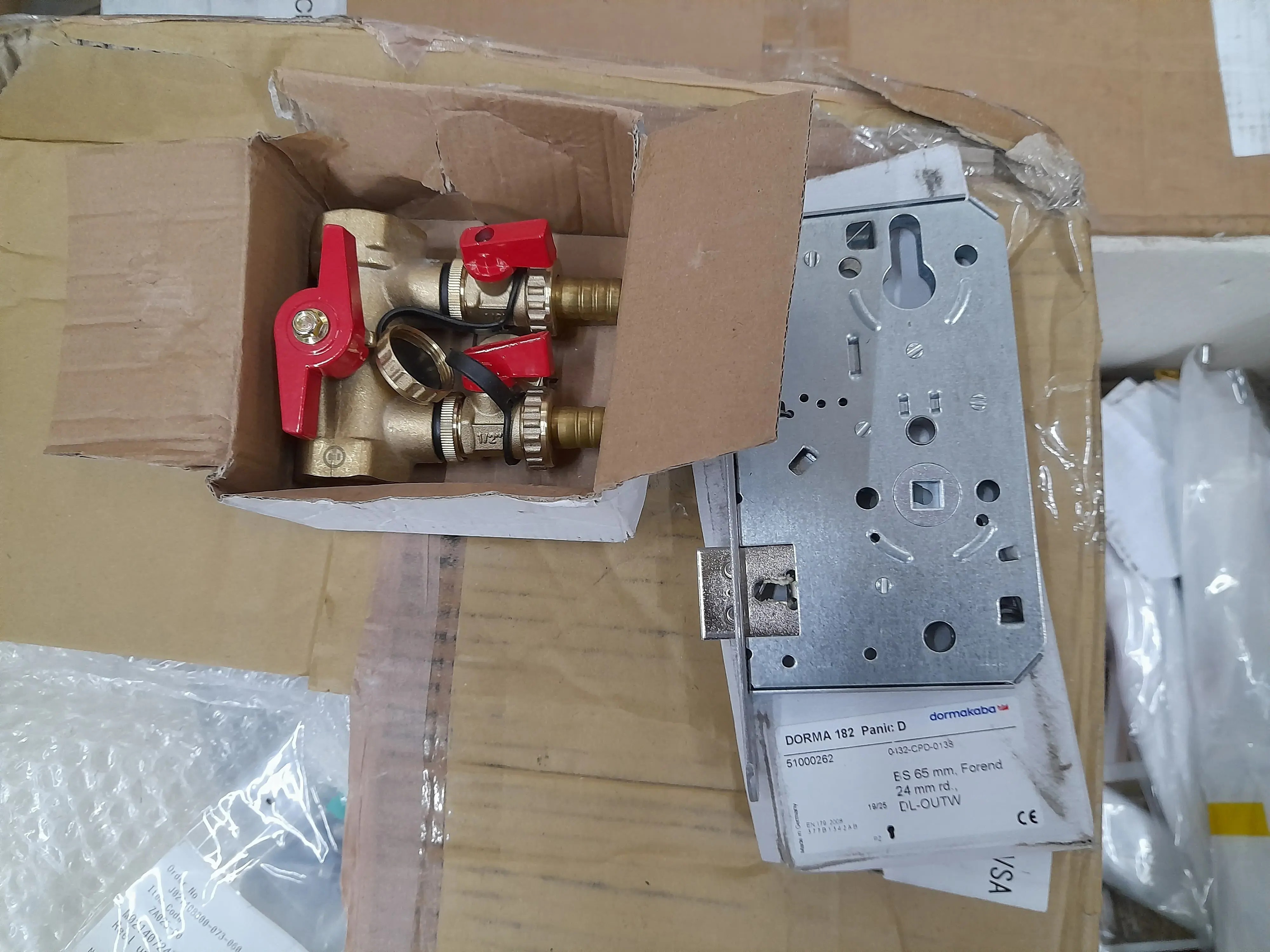 Dormakaba 182 Panic D Lock, Valves
