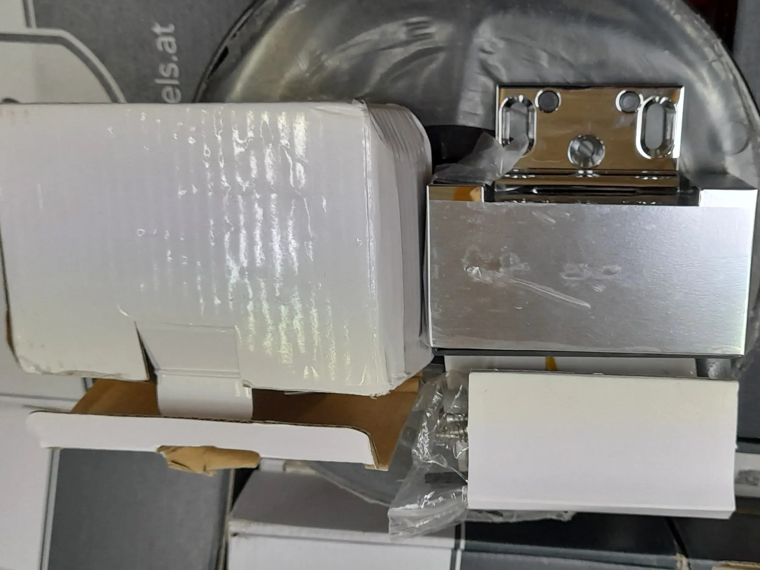 2x Hardware Accessories