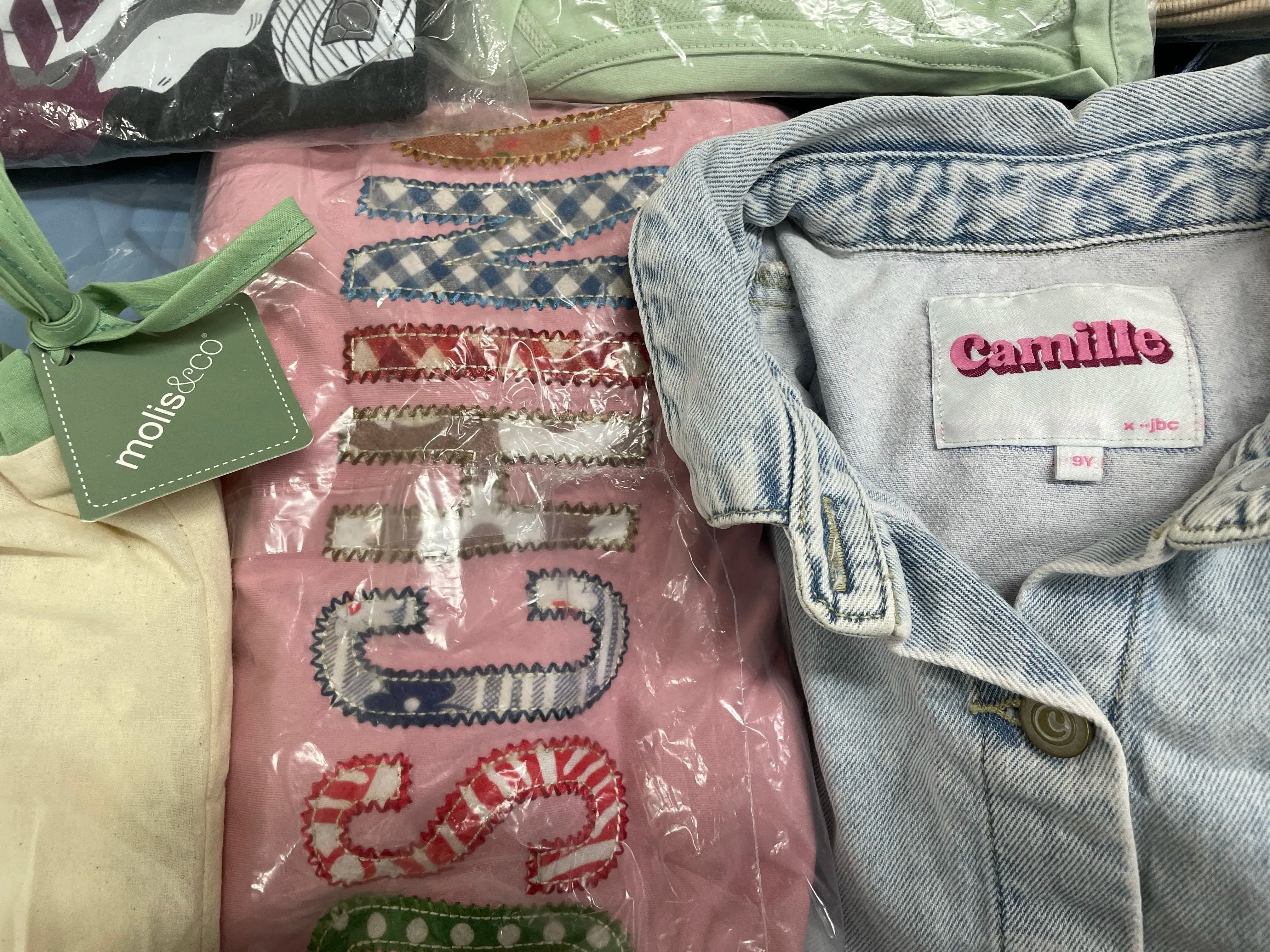 molis&co, Moschino & Camille Clothing