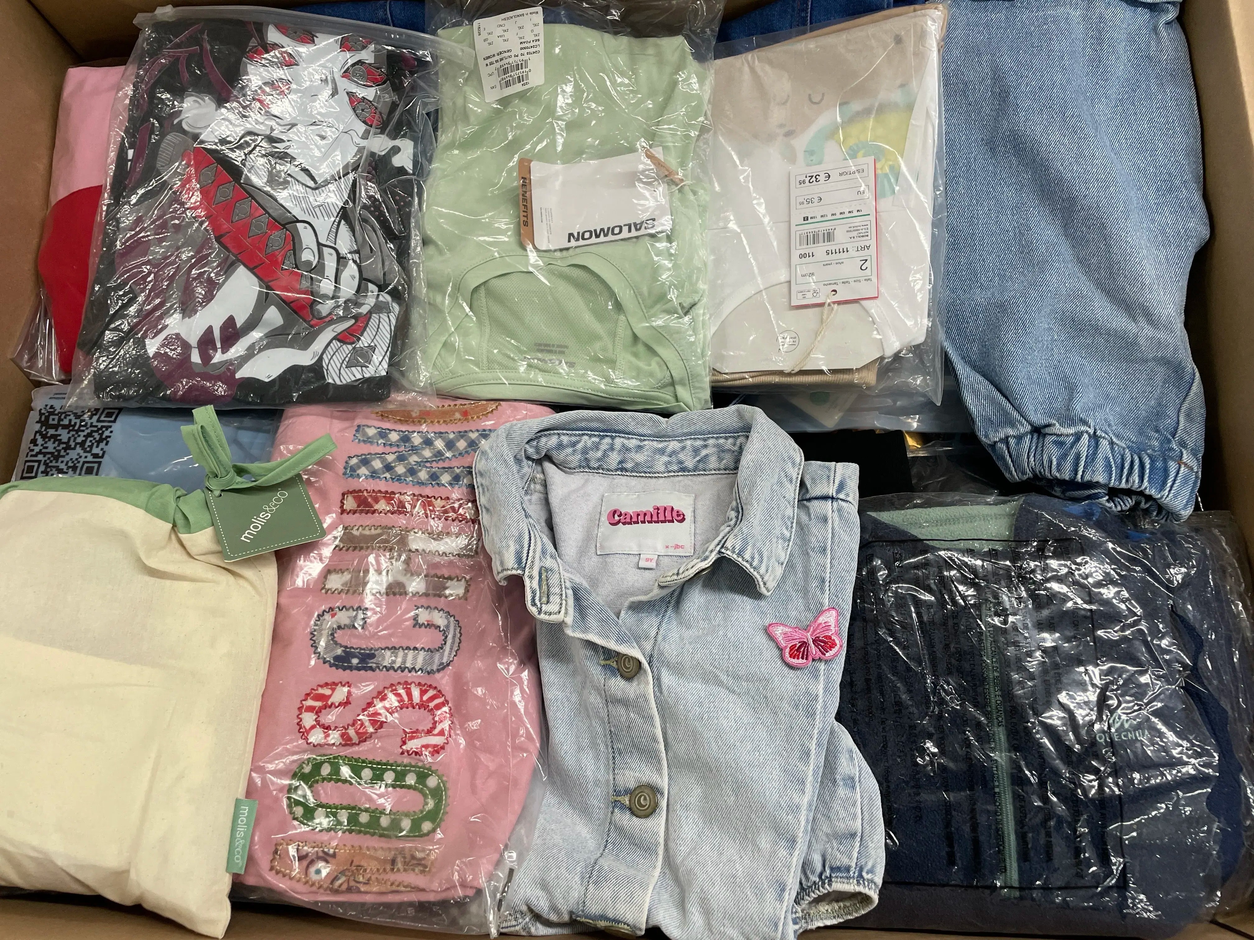 molis&co, Moschino & Camille Clothing