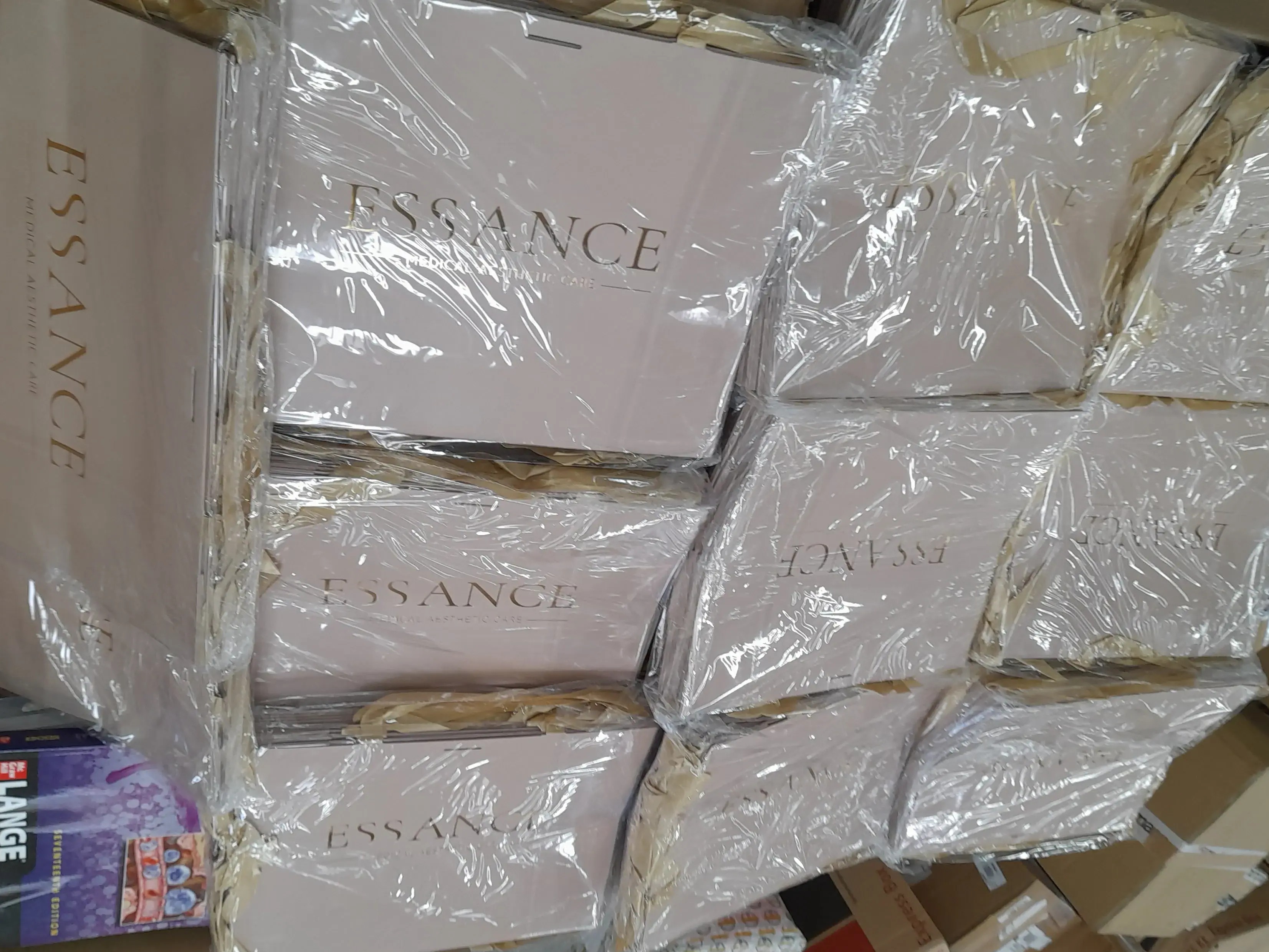 ESSANCE Bags