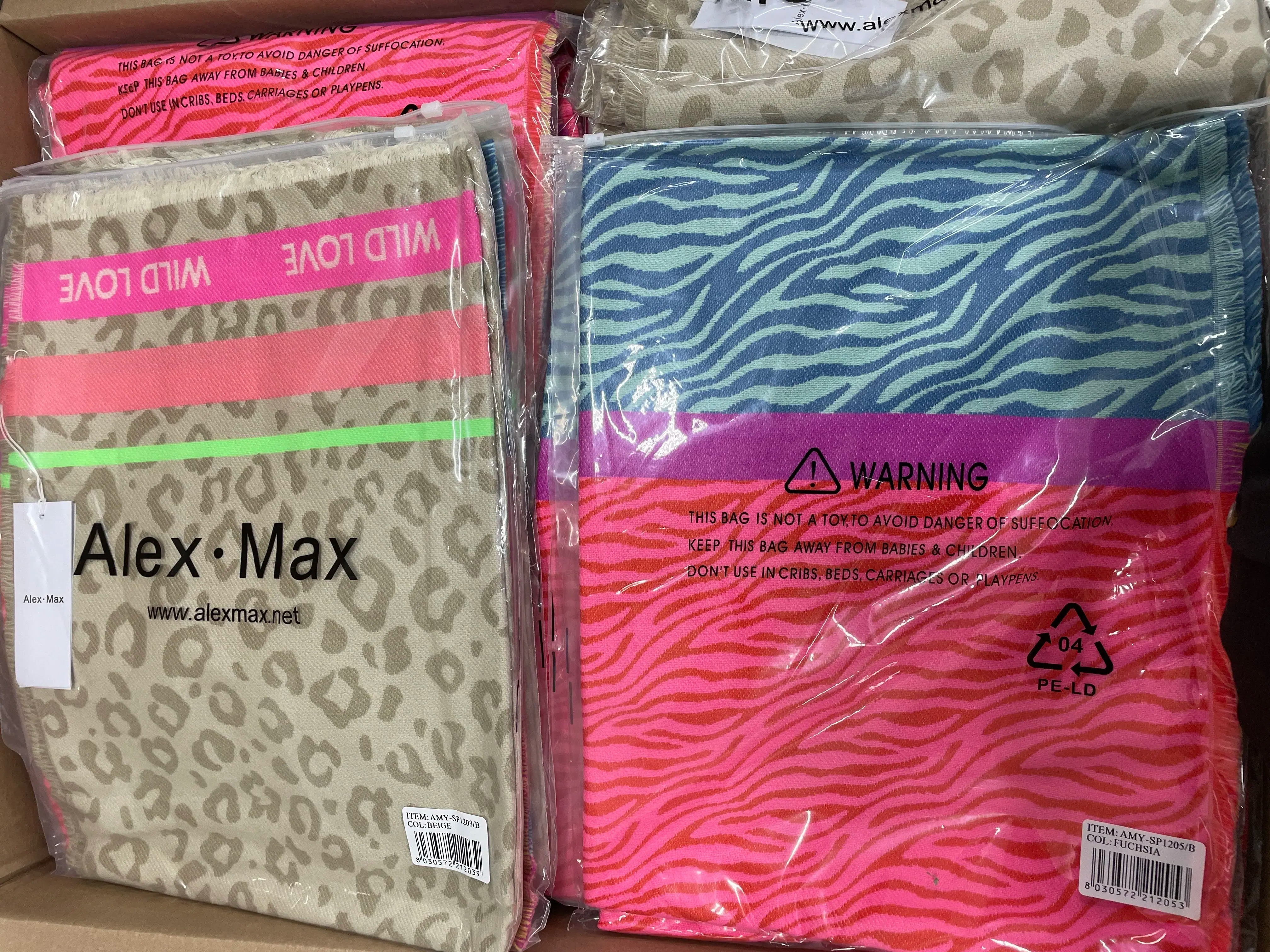 175x Alex Max Scarves