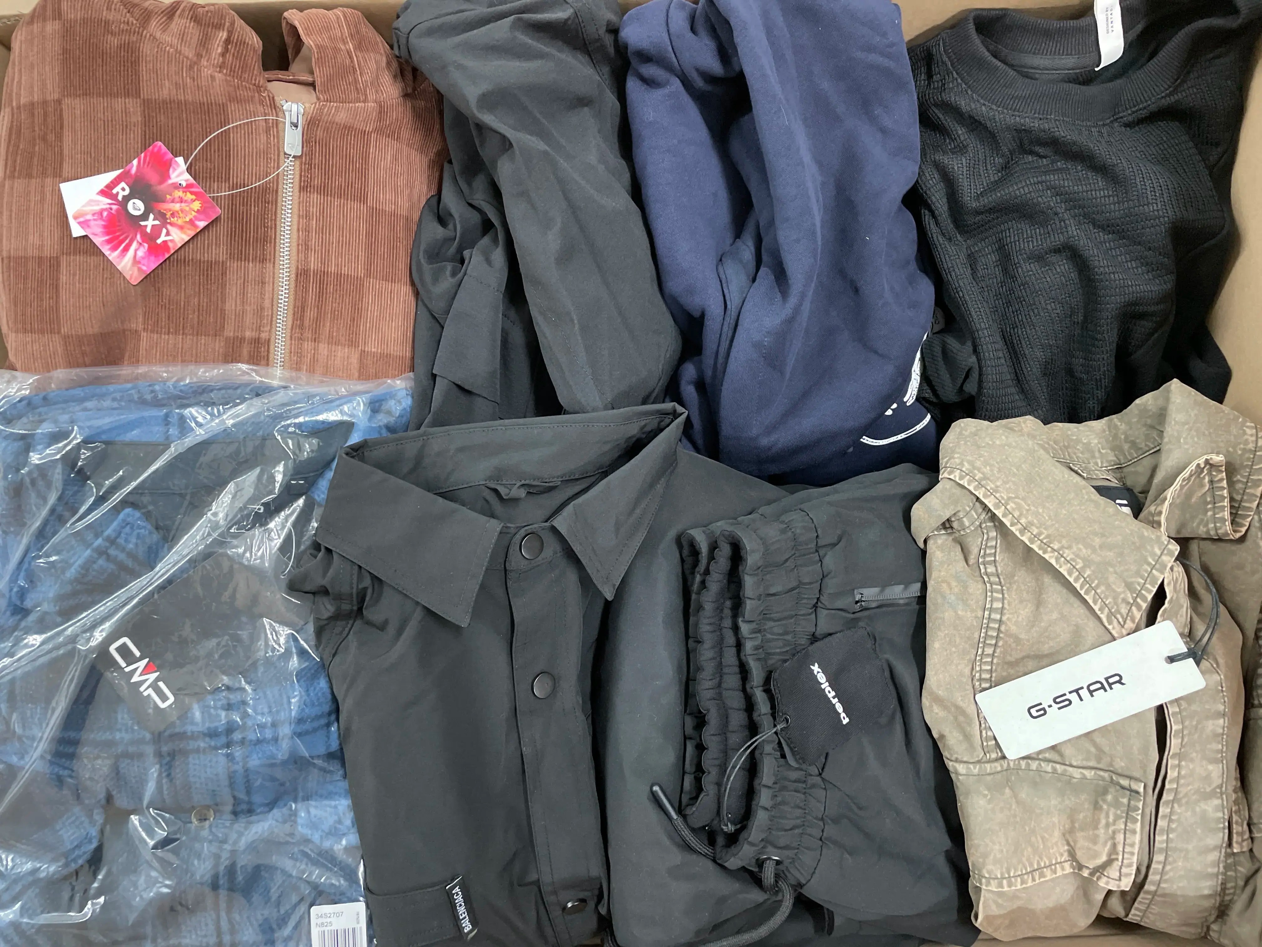 8x (CMP, Roxy,, G-Star Perplex Clothing)