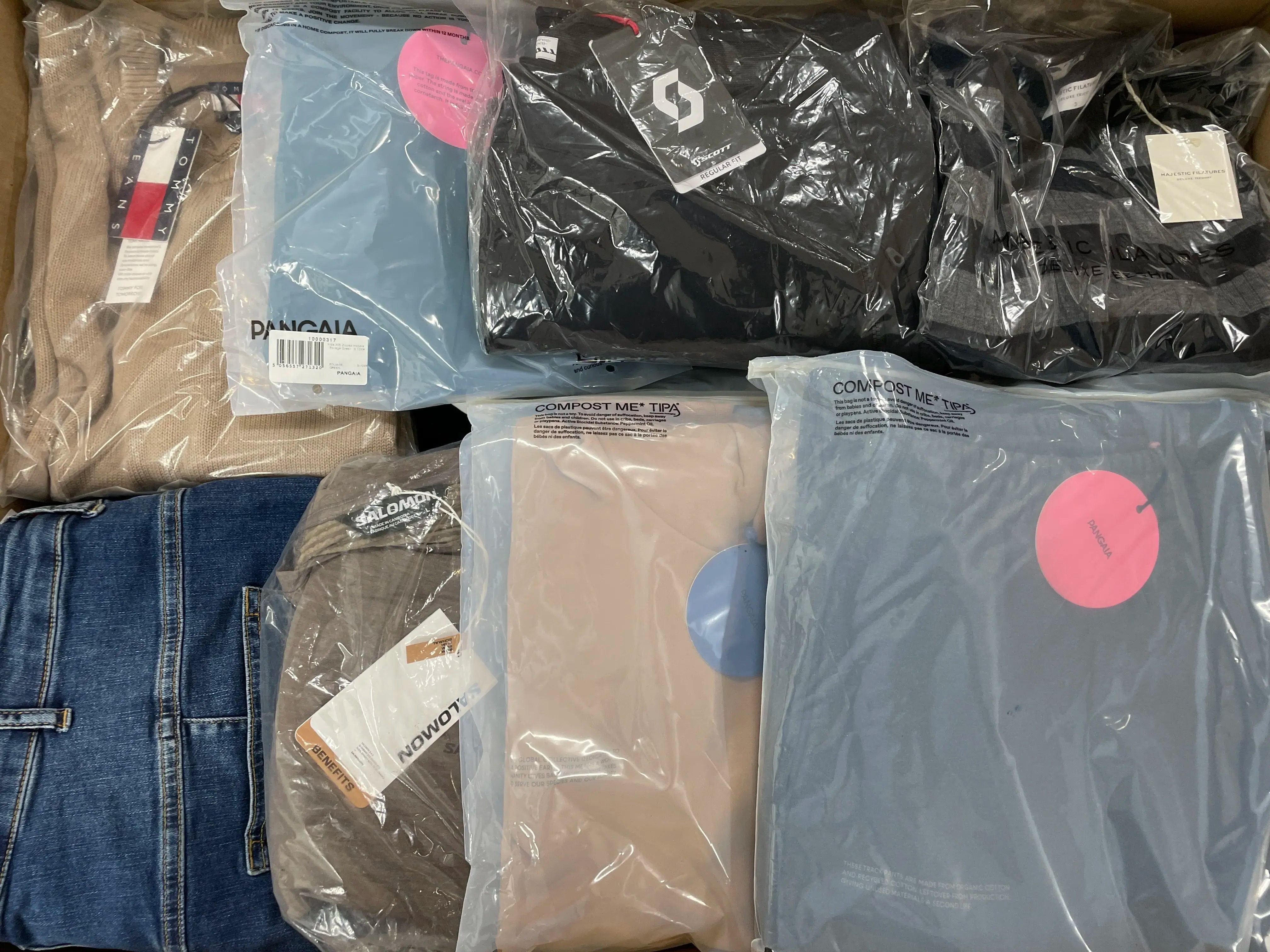 8x (Salomon & Tommy Clothing)