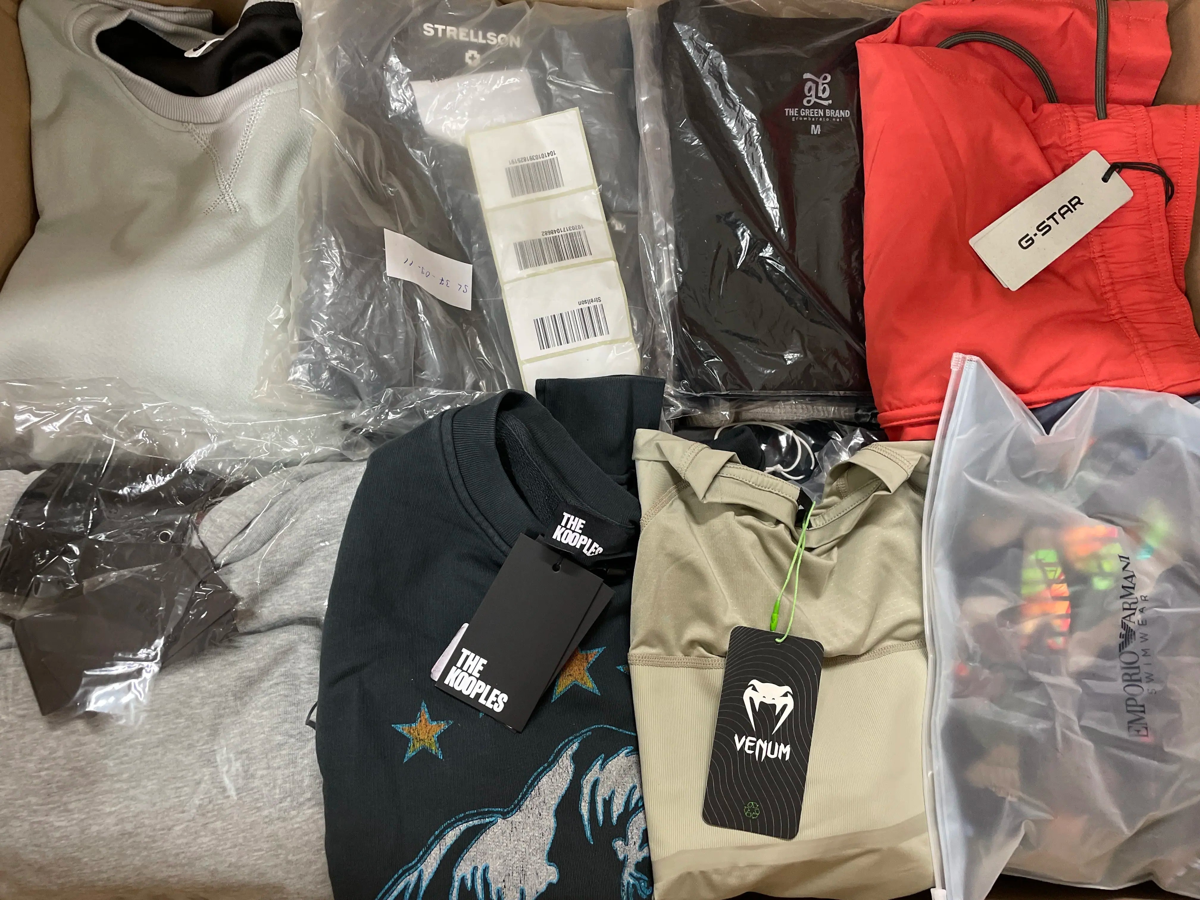 8x Shirts (The Kooples, Strellson, G-Star, Emporio-Armani, Venum, The Green Brand and more)