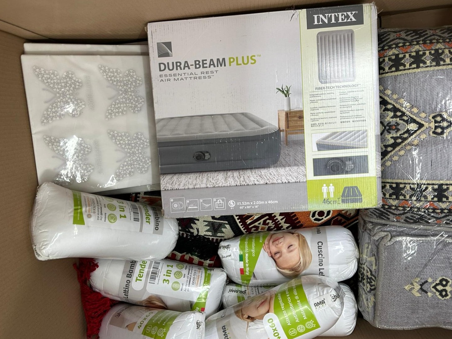 Luftmatratzen, Kissen und mehr