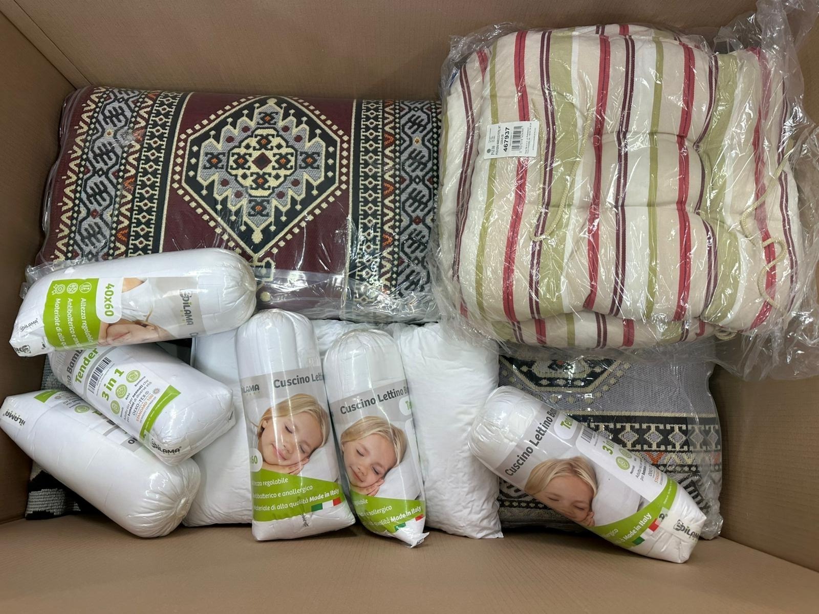 Decken, Kissen und mehr