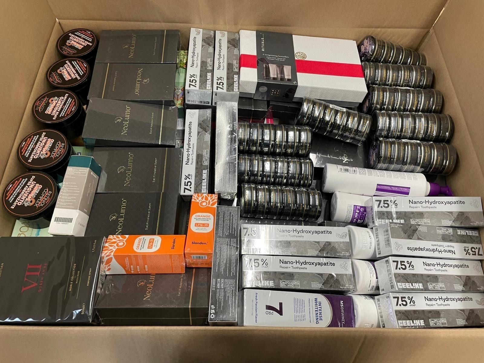 NeoLumo Masken, Slonden Sonnenschutz, Geelike Zahnpasta, Rituals Geschenkset, Haarpomaden