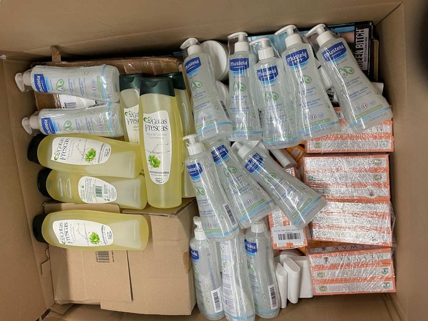 Mustela Reinigungswasser, Gotas Frescas Beauty-Produkte, Miswak Zahnpasten und mehr