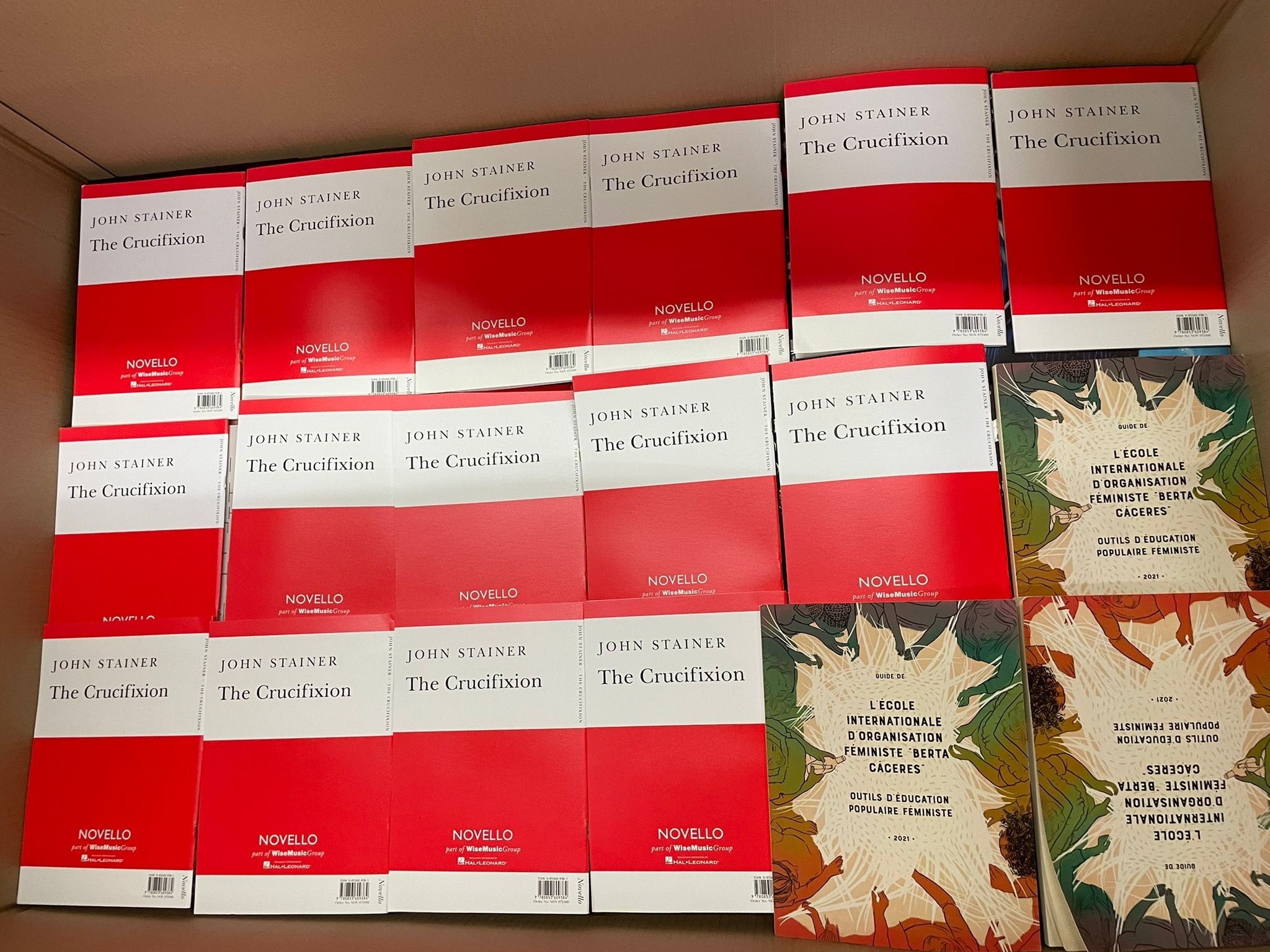 Die Kreuzigung Bücher und mehr