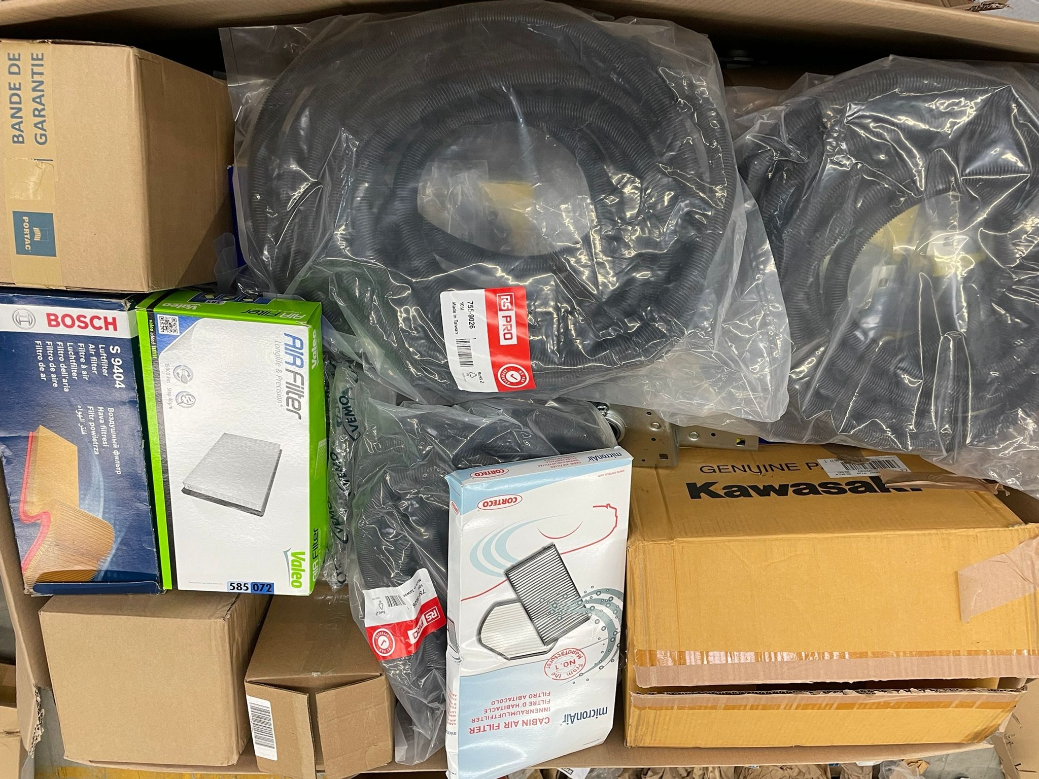 RS PRO-Schläuche, Valeo-Luftfilter, Bosch-Luftfilter, MicronAir-Innenraumfilter, Kawasaki-Teile, Portac-Teile und mehr