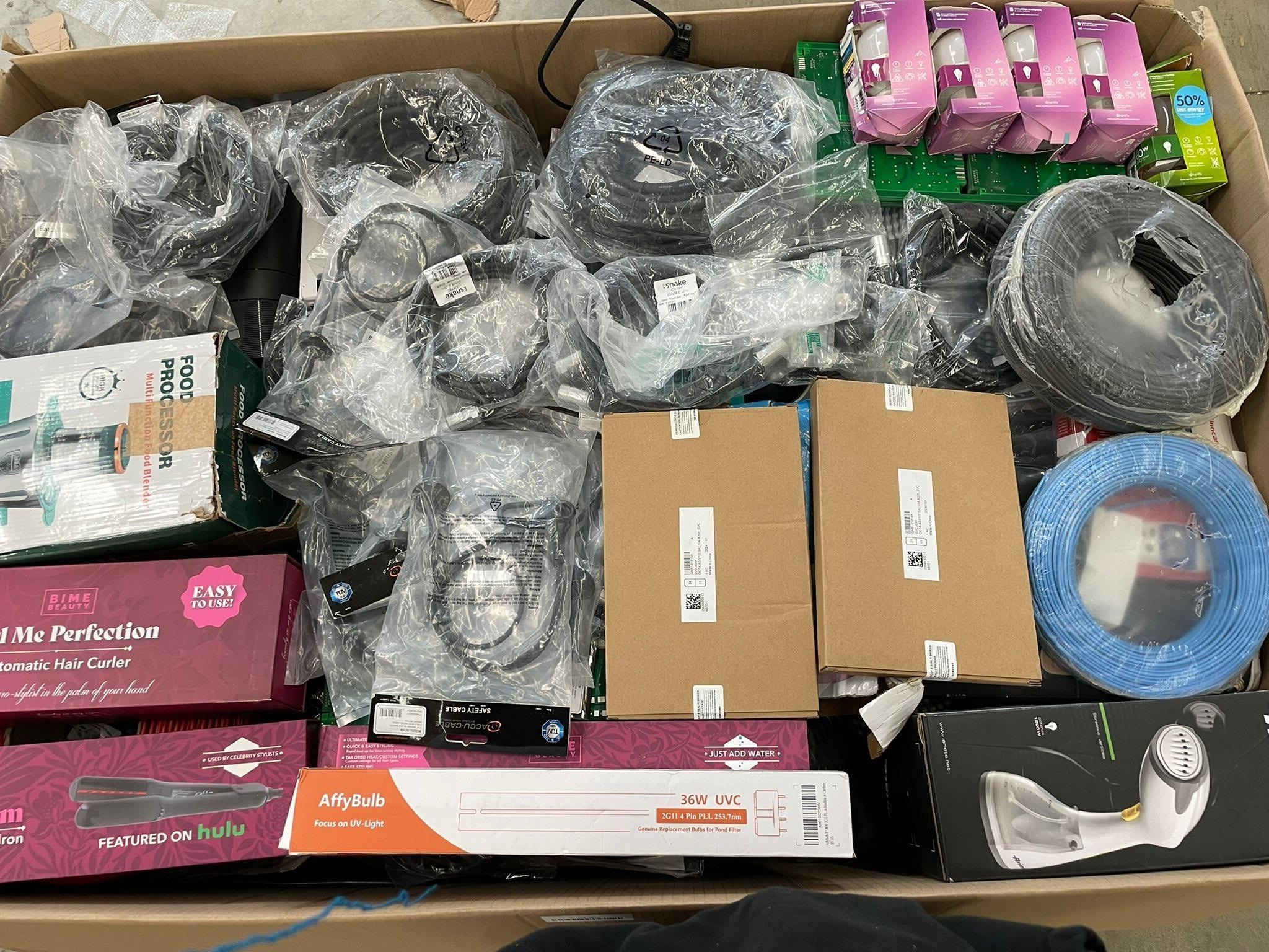 Dampfbügeleisen, Bime Lockenstäbe, Küchenmaschine, Affy Glühbirne, Kabel, Leuchten und mehr