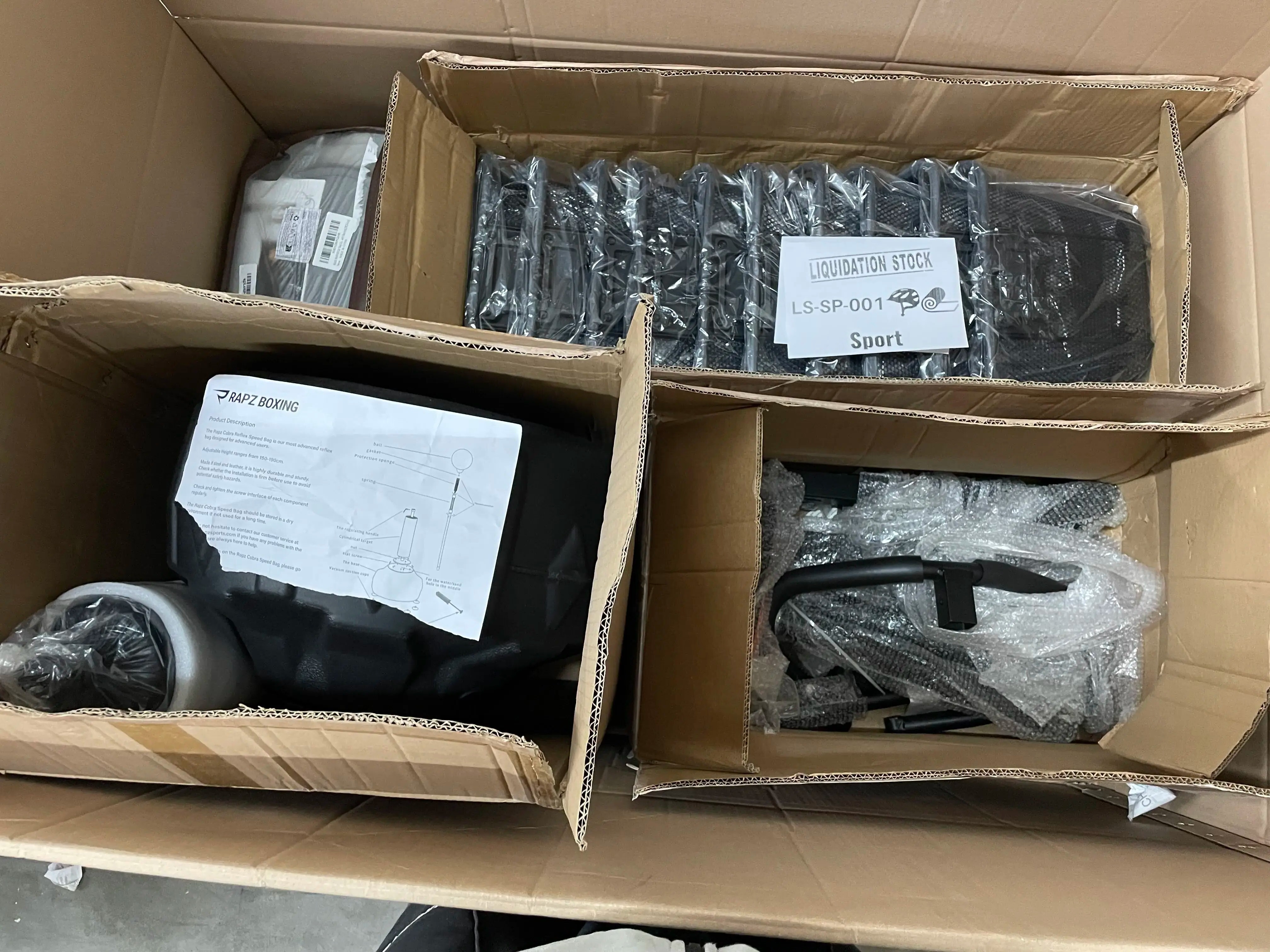 Boxsack und andere Sportartikel