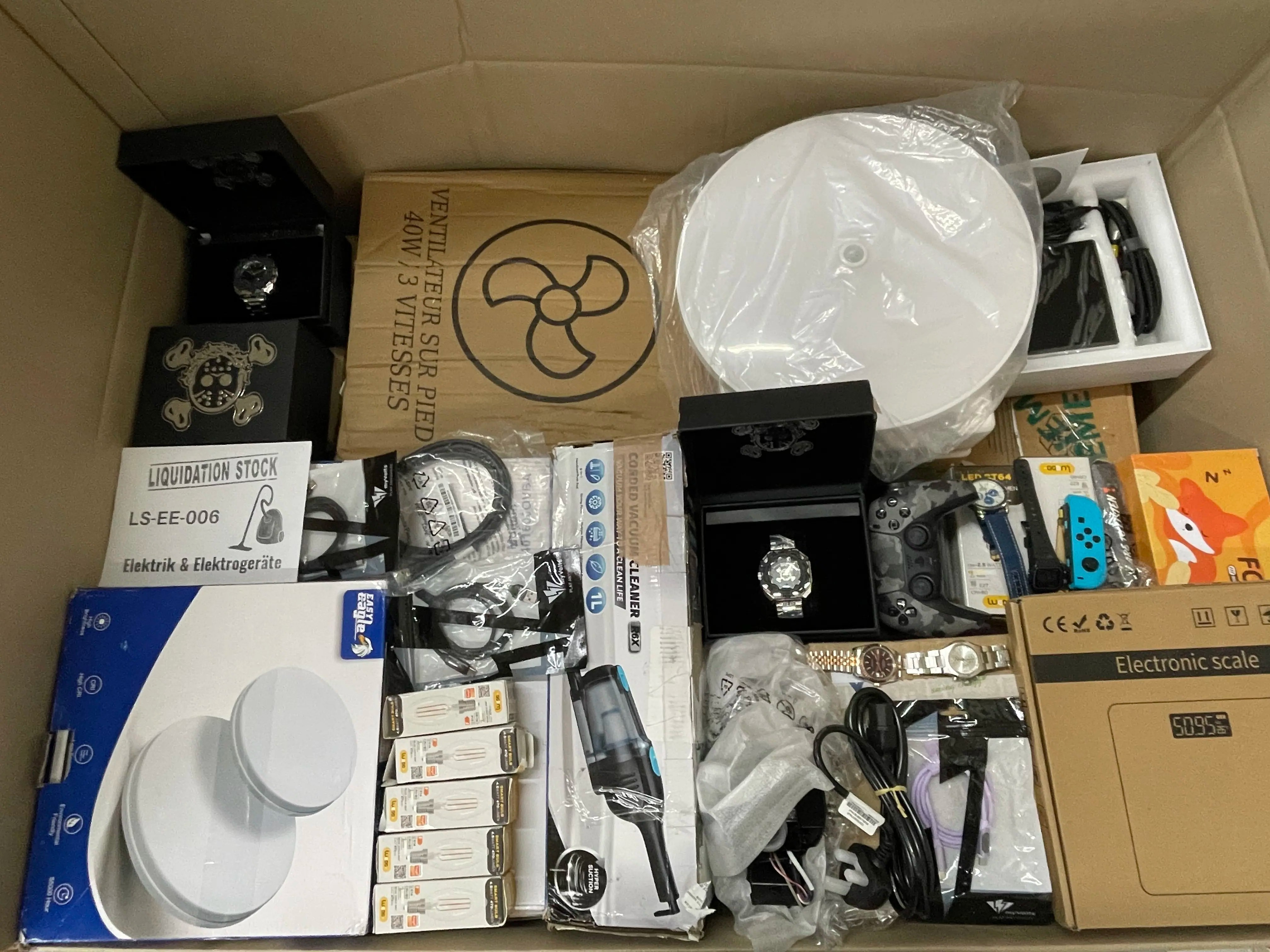 LED-Deckenleuchte, Uhren, Spielecontroller, Autostaubsauger, Glühbirnen, Kabel, Ventilator, Schalter und mehr