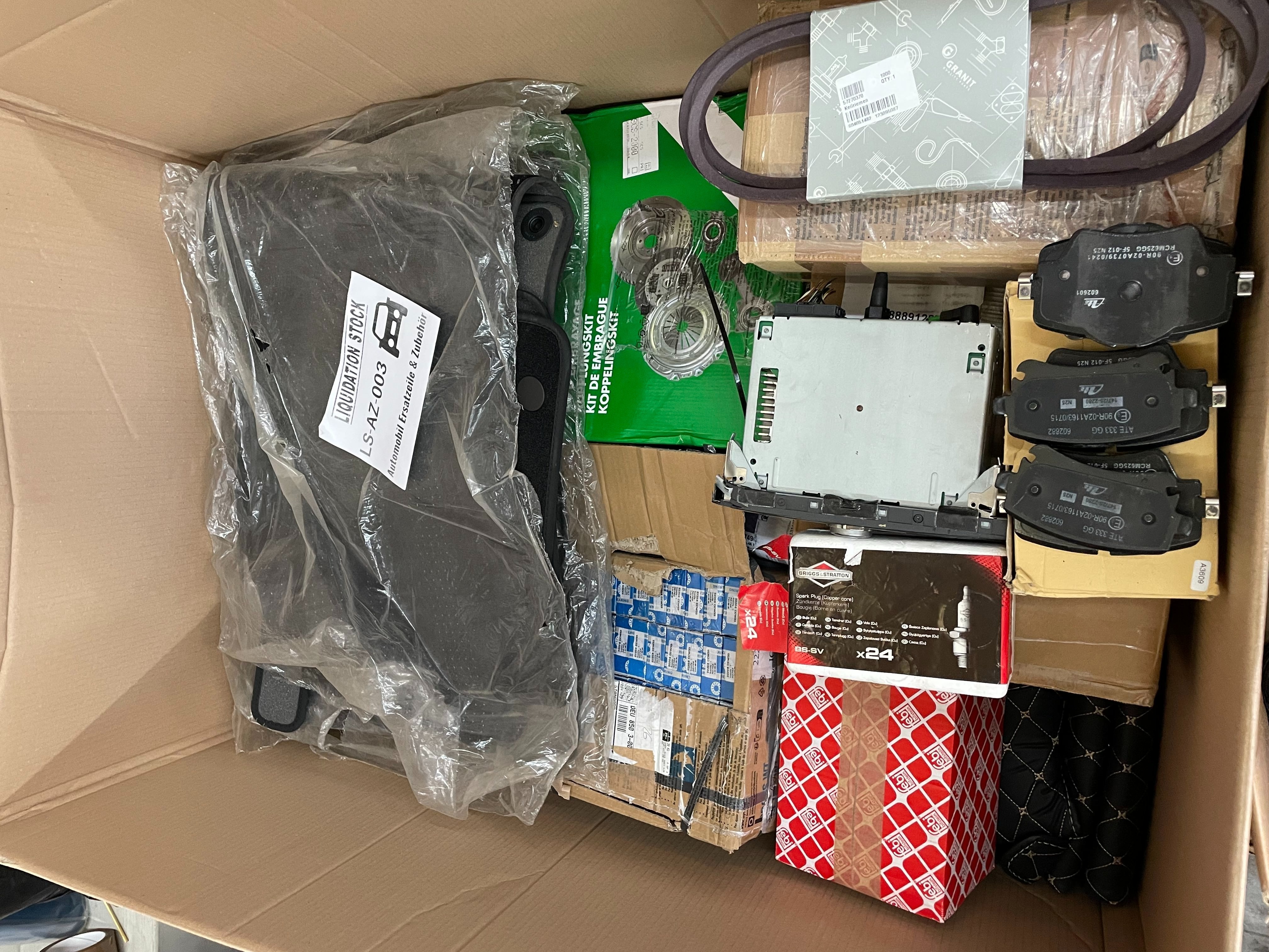 Febi-Bremsbeläge, Sachs-Kupplungssatz, Fußmatten, Autoradios, Keilriemen, Autoteile und mehr