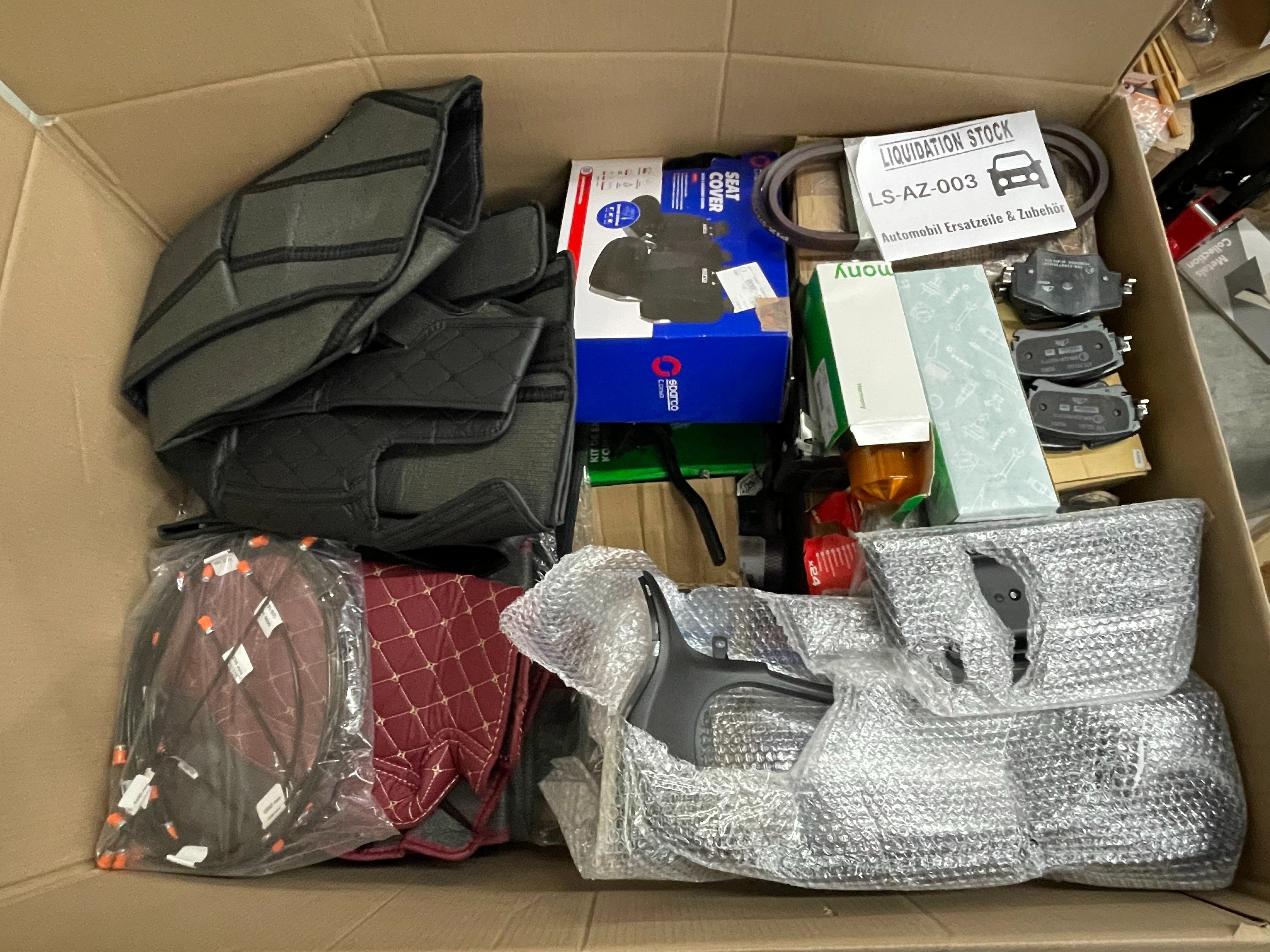 Fußmatten, Lenkräder, Sitzbezüge und mehr