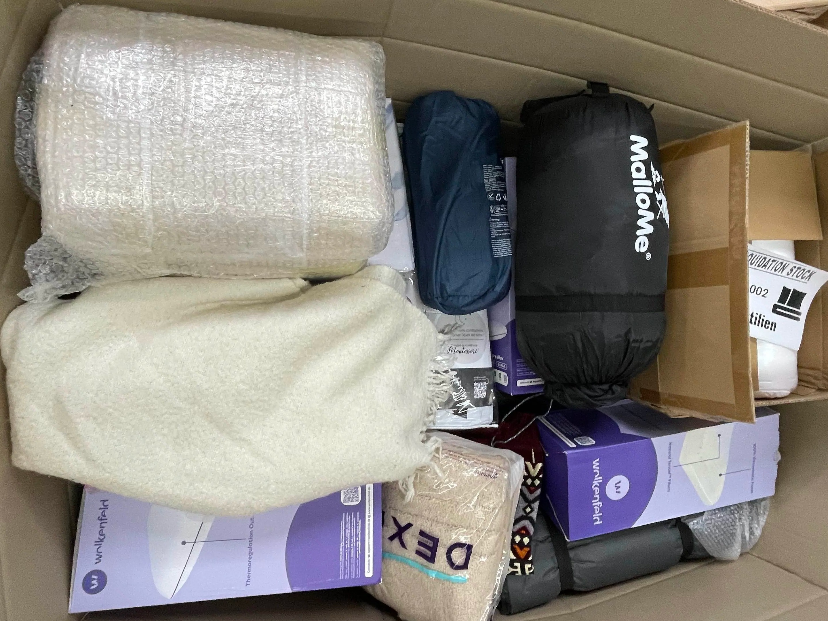 Blankets, Bedding Sheets, Cushions and more