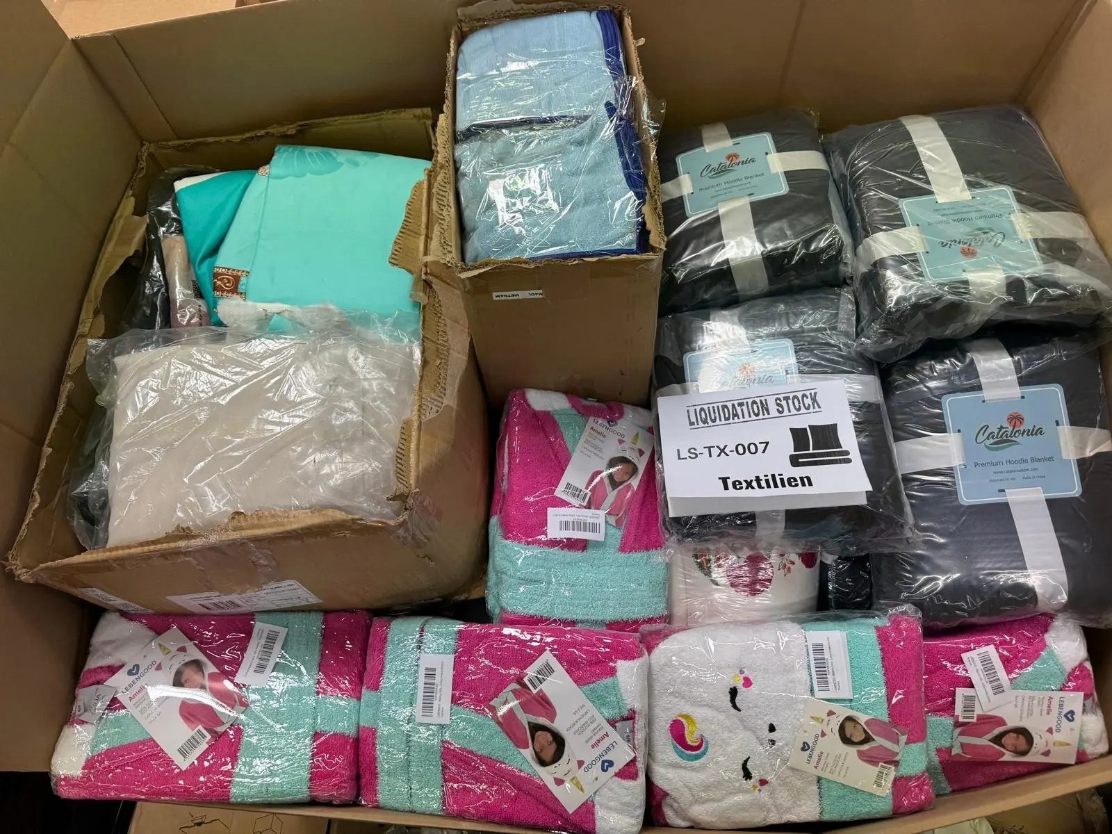 Towels, Bathrobes, Blankets, bedding Accessories and more