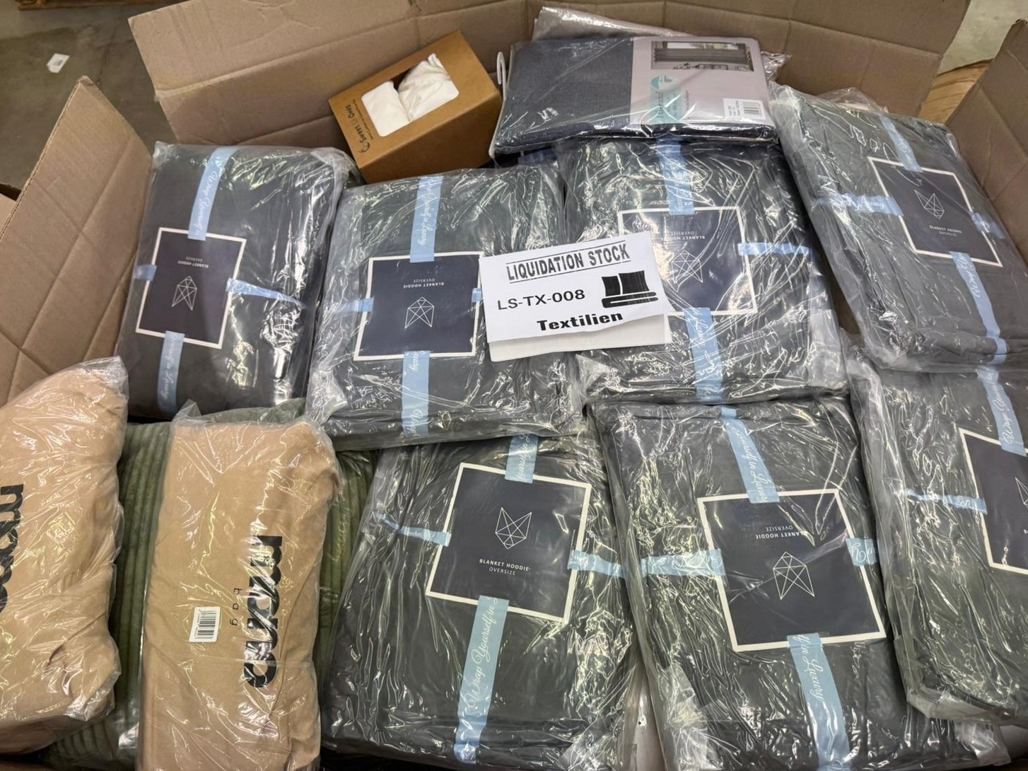 Bedding Accessories, Blankets and more