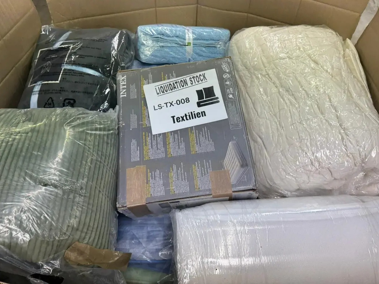 Blankets, Bedding Accessories and more