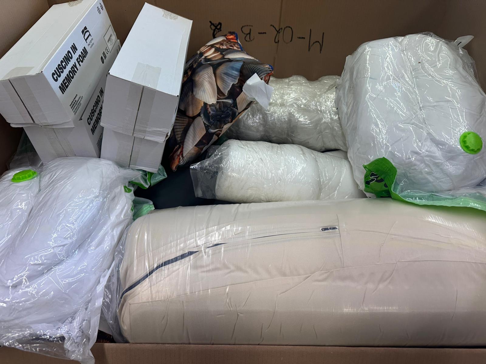 Matratzen, Memory-Kissen, Decken und mehr