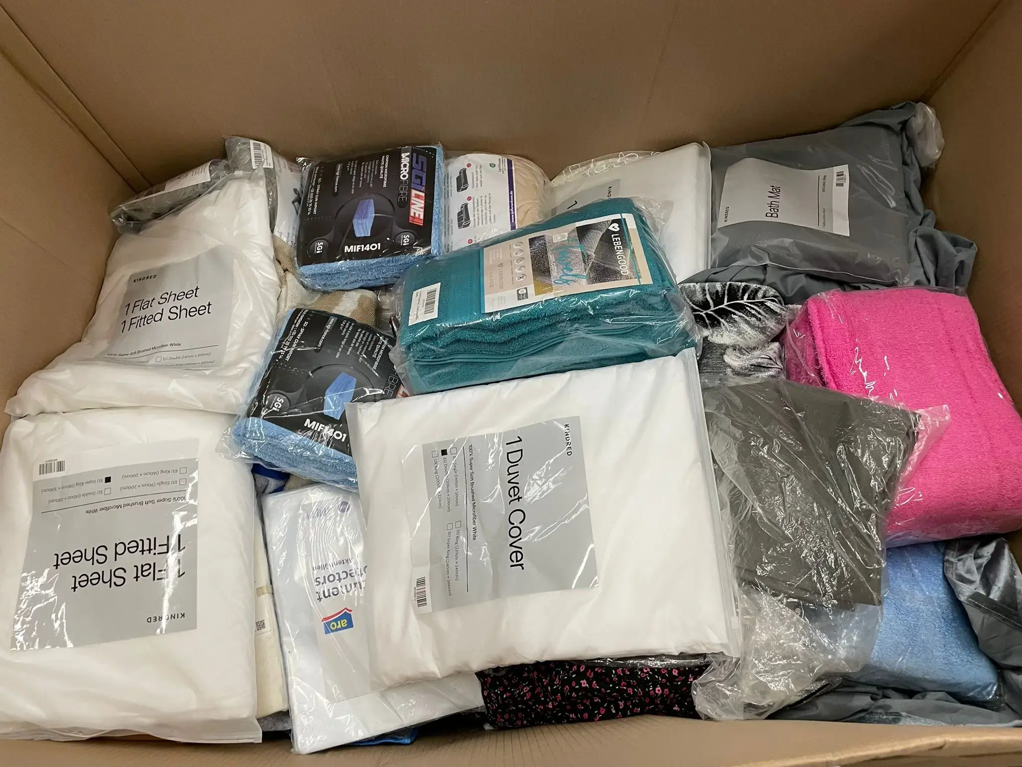 Kinred Duvet Cover & Bath Mats, Towels and more