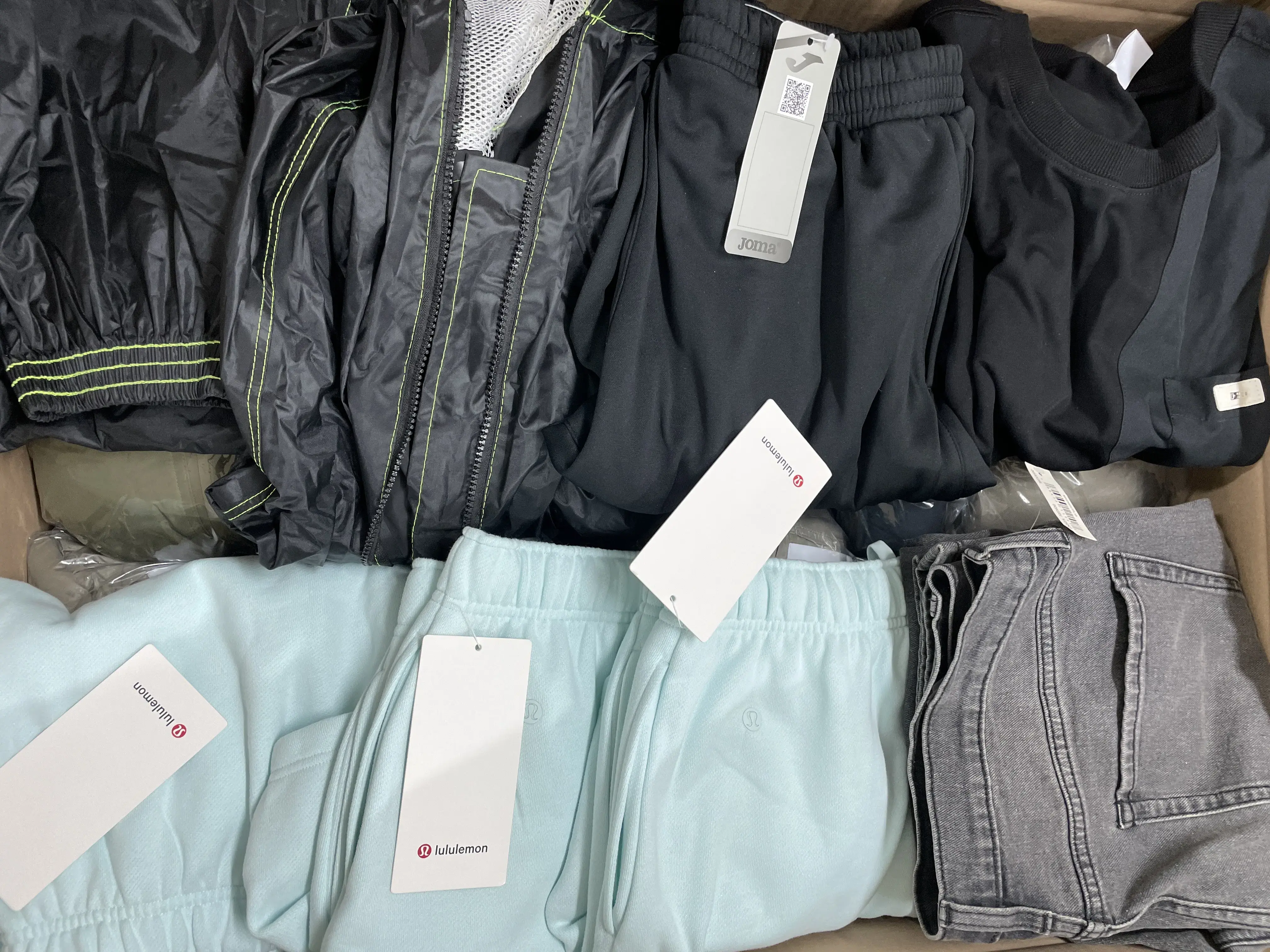 8x (Lulemon & Jome Clothing)