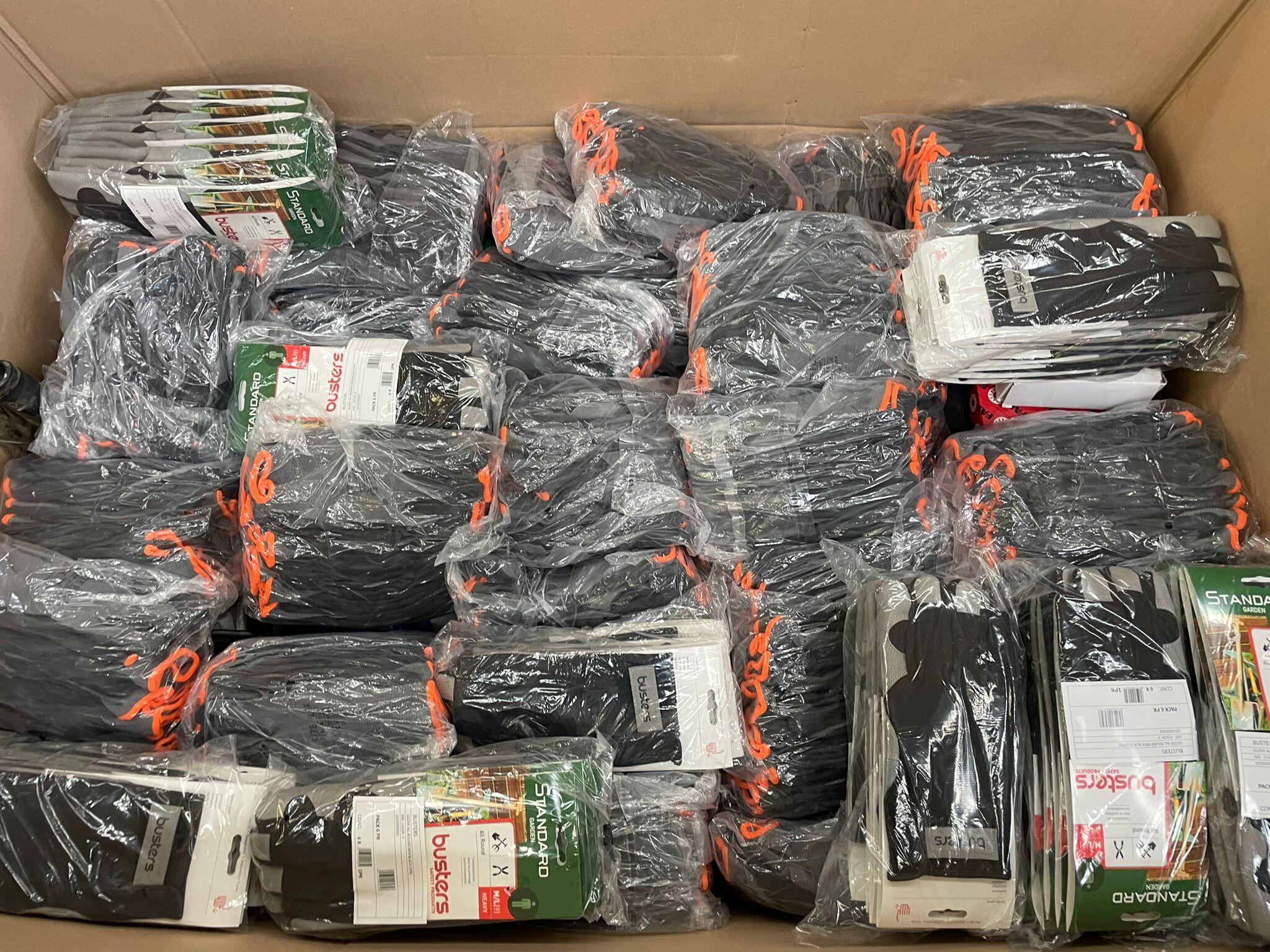 Busters-Handschuhe und mehr