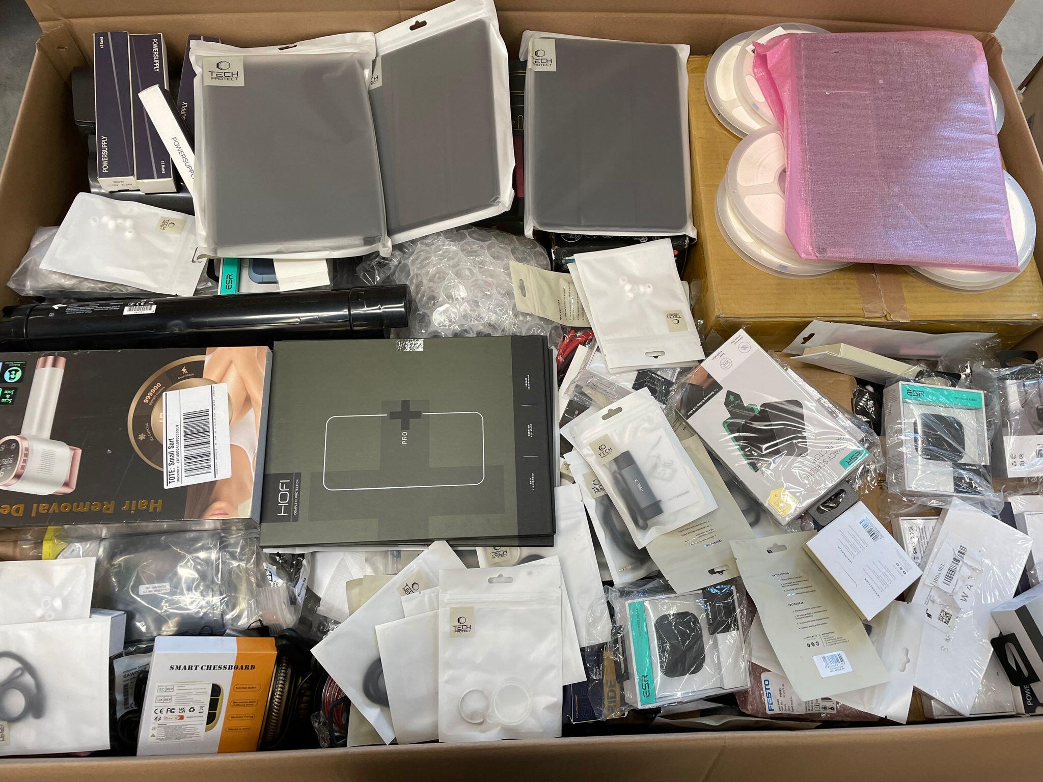 Tech Armor Displayschutzfolien, Hofi Displayschutzfolie, Netzteile, Haarentfernungsgerät, ESR Handyhüllen, Ladegeräte und mehr