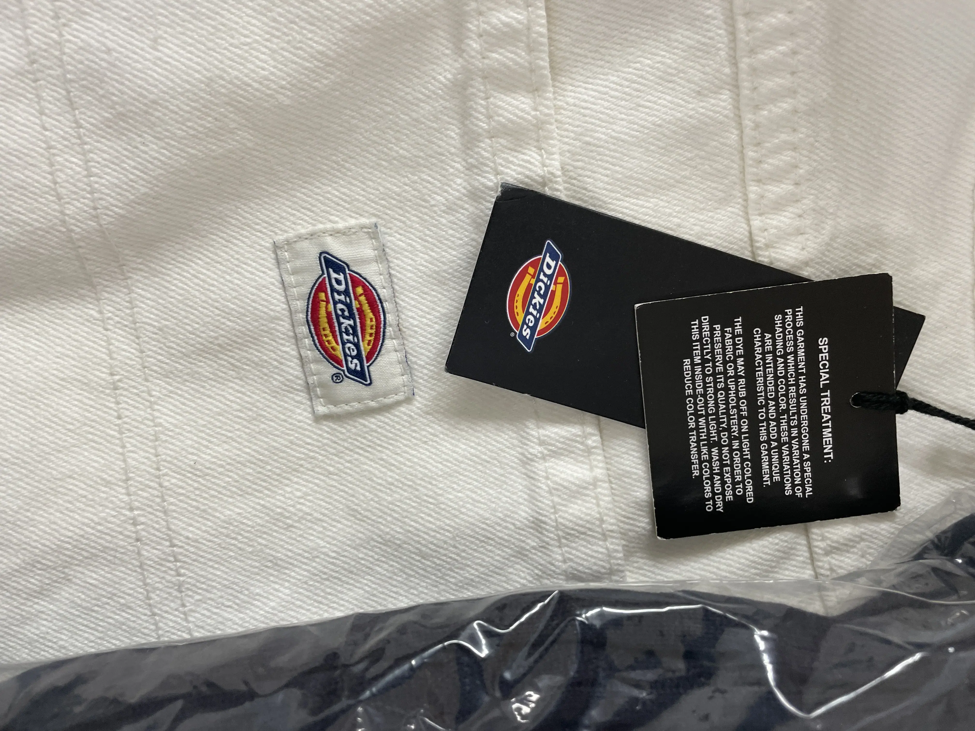 Brand - Dickies