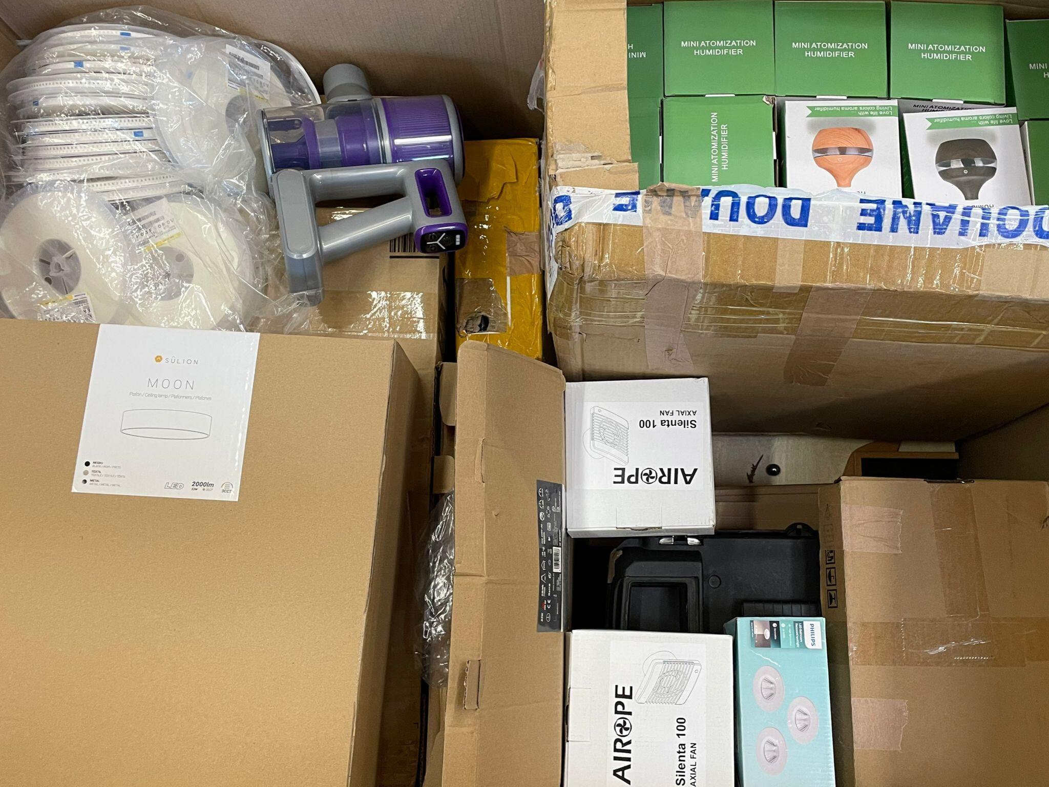 Solion Deckenlampe, Luftbefeuchter, AirRope Axiallüfter, Staubsaugerbasis und mehr